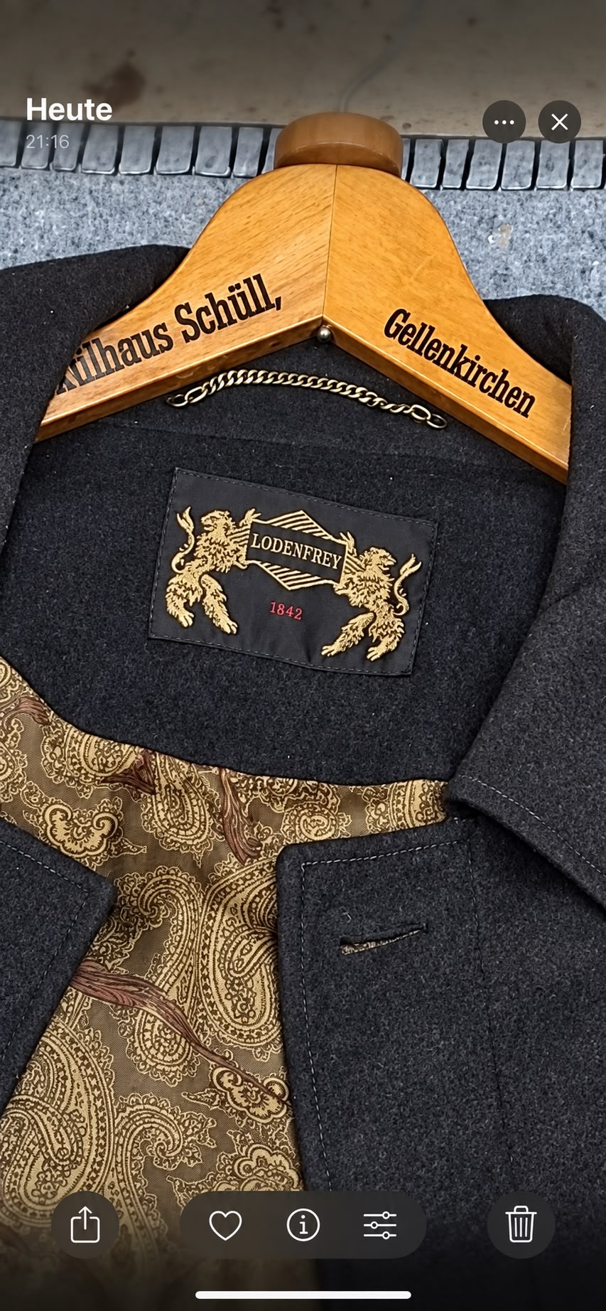 Lodenfrey Herren Anthrazit Woll-Cashmere Mantel Gr. 52 mit Paisley Futter image 2