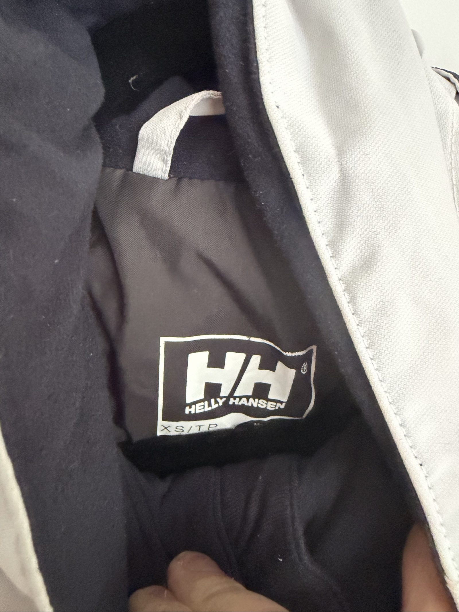 Helly Hansen White & Red Helly Tech Waterproof XS Jacket image 3