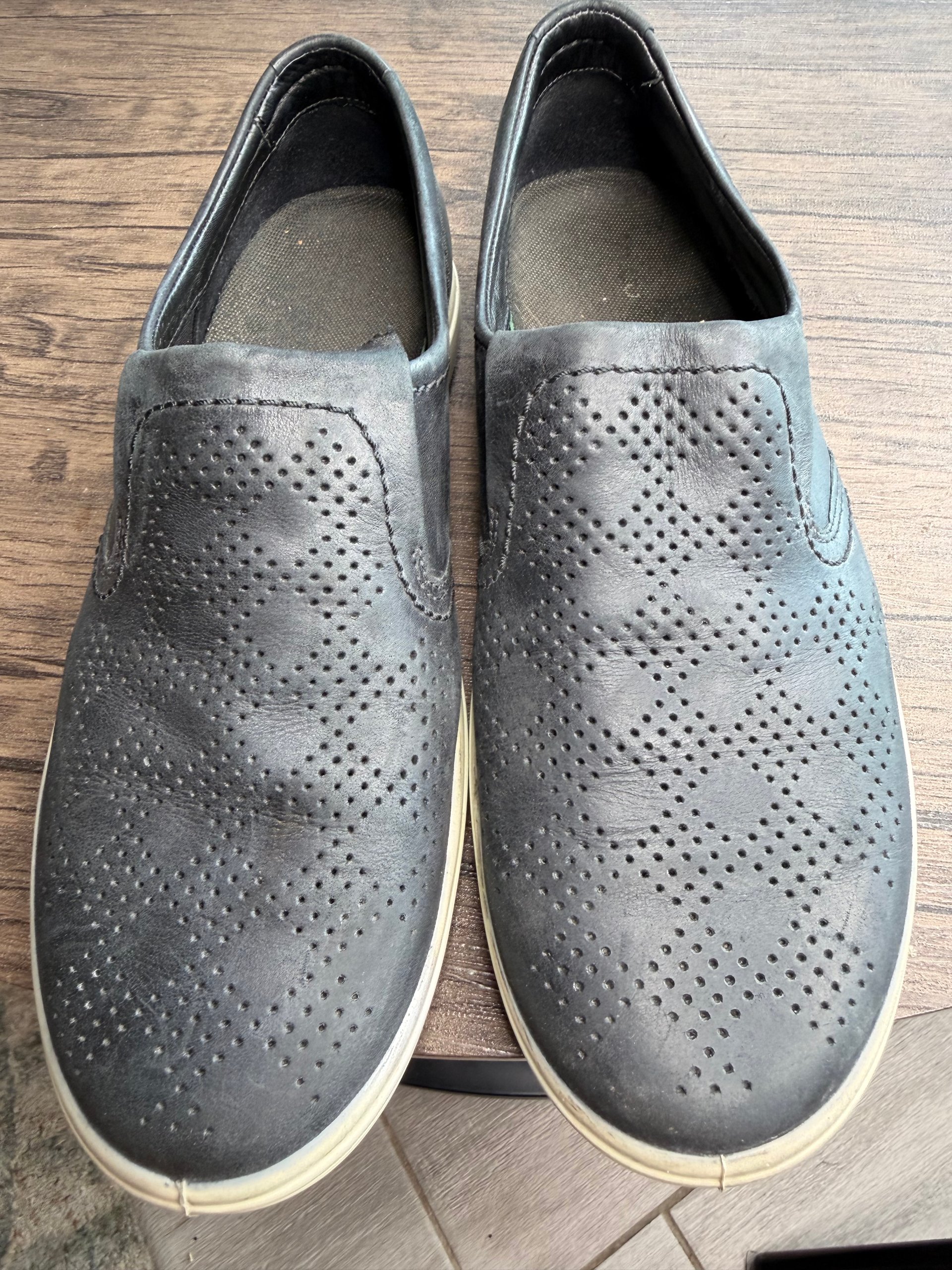 Ecco Black Leather Slip On Shoes US 8 Perforated image 3