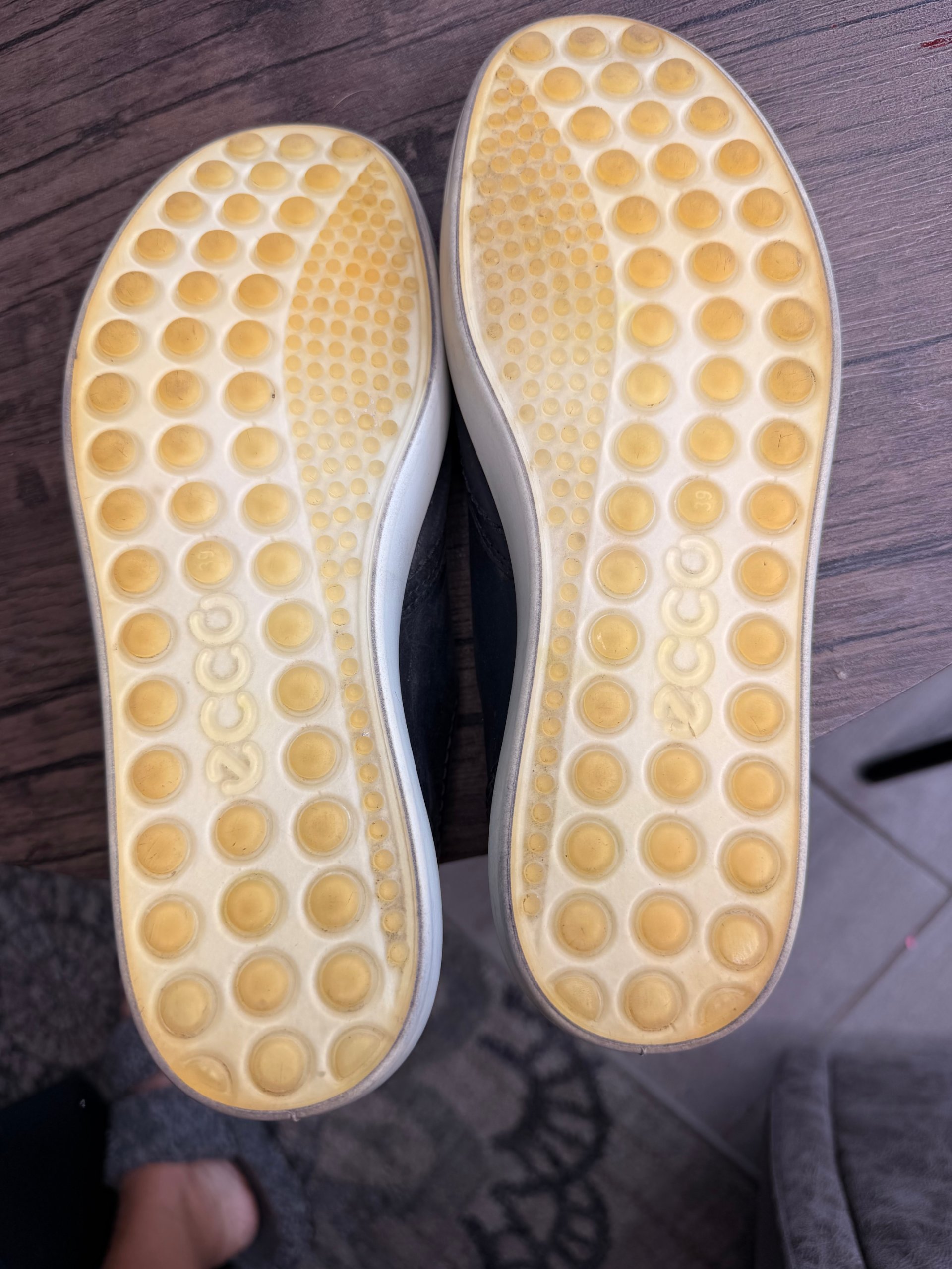 Ecco Black Leather Slip On Shoes US 8 Perforated image 9