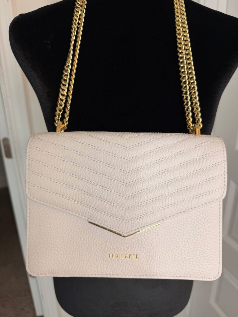 Ted Baker London Ivory Cream Leather Chevron Quilted Envelope Bag Gold Chain