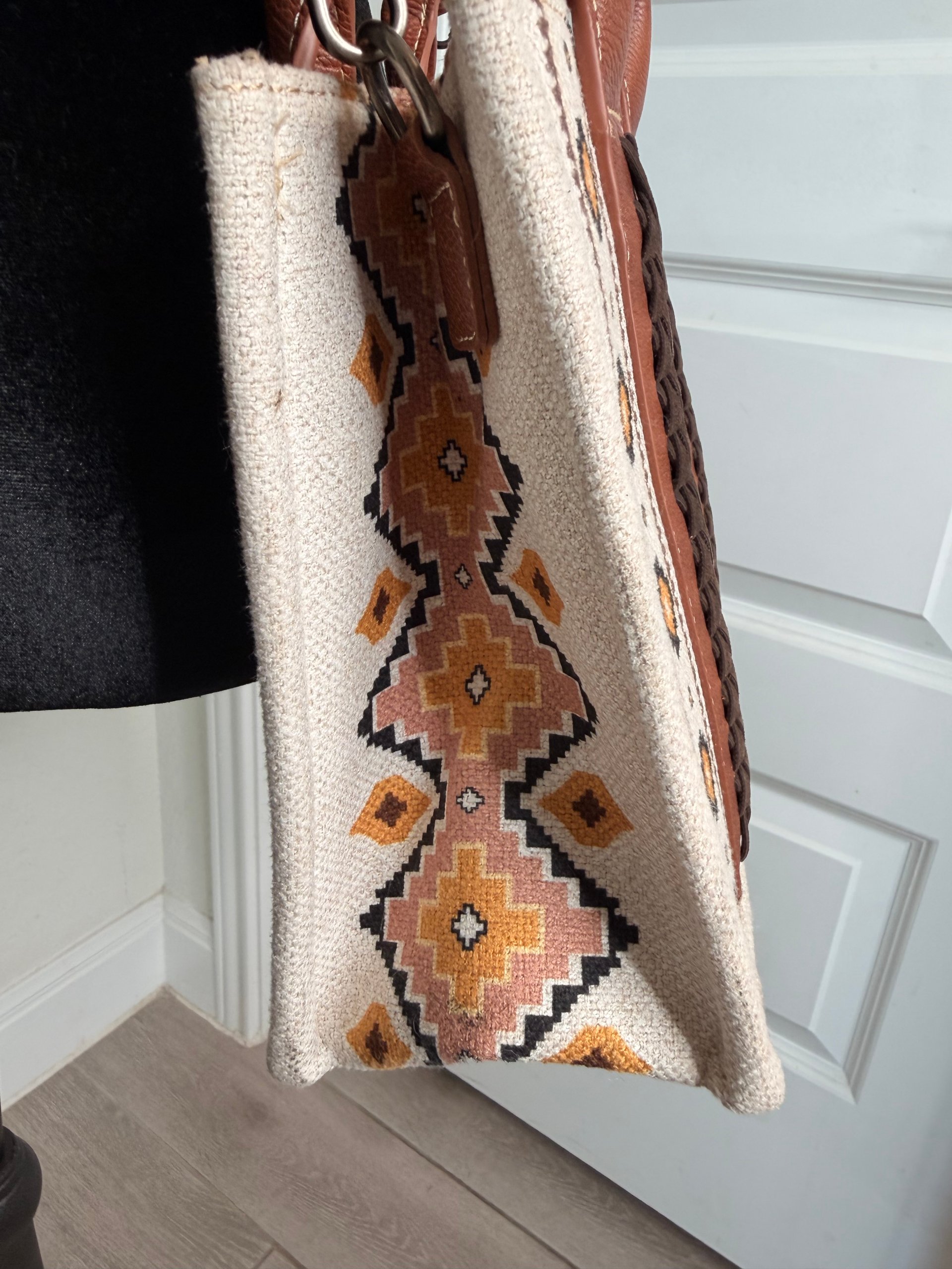 Wrangler Brand Beige & Brown Aztec Pattern Tote Bag image 6