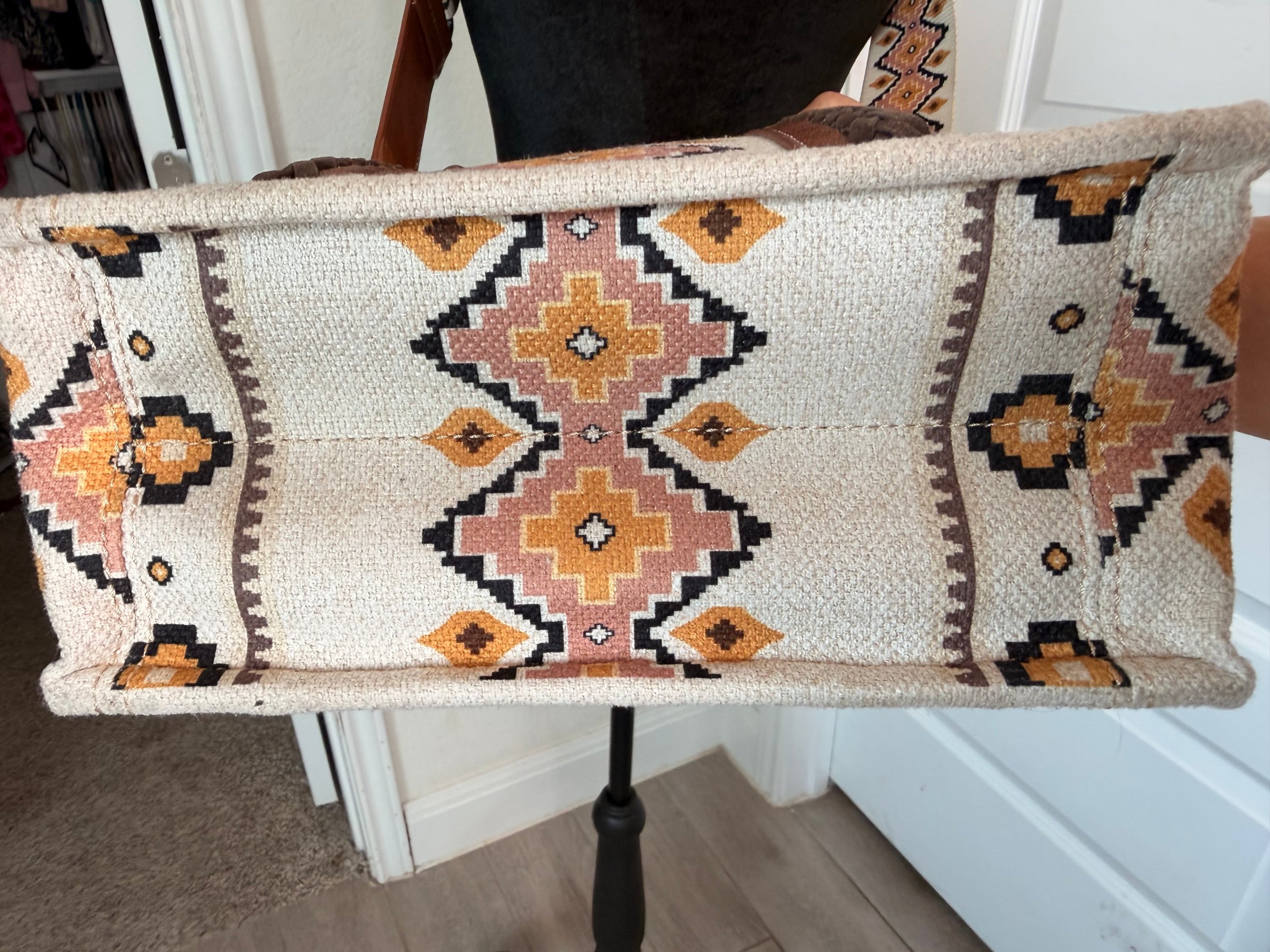 Wrangler Brand Beige & Brown Aztec Pattern Tote Bag image 7