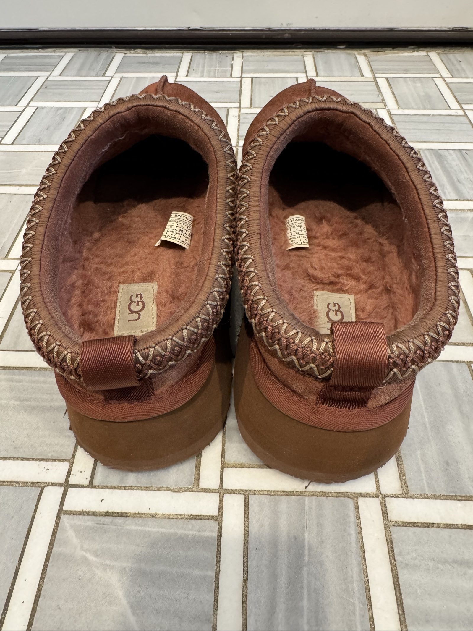 Women’s UGG Tazz Platform Slippers - Red Jasper - Size 8 image 4