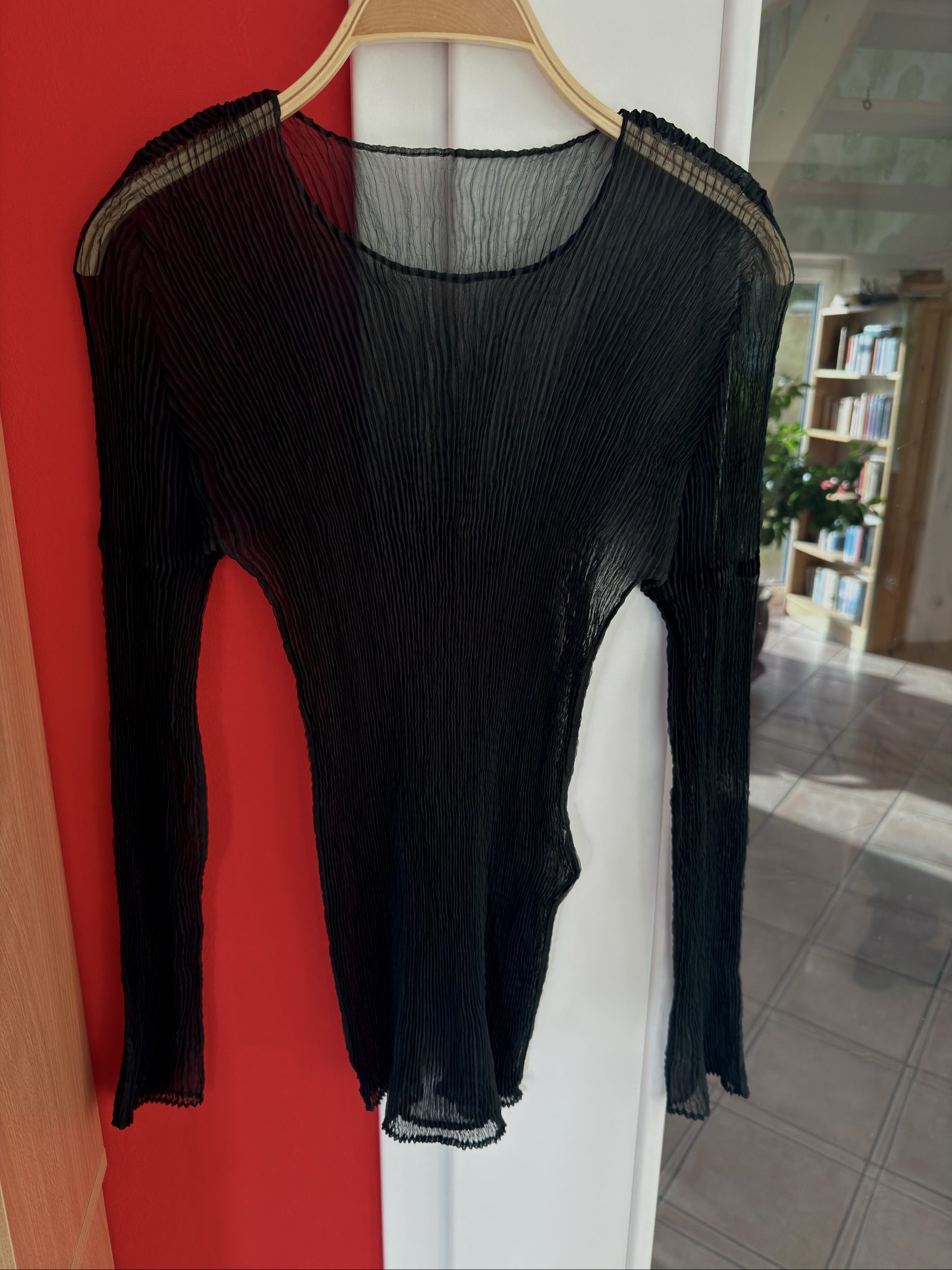Issey Miyake Black Pleated Long Sleeve Top Medium