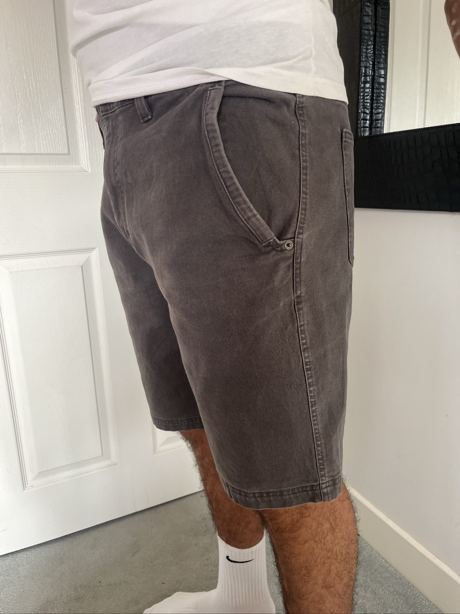Eddie Bauer Men's Grey Cotton Shorts Size 40 Relaxed Fit