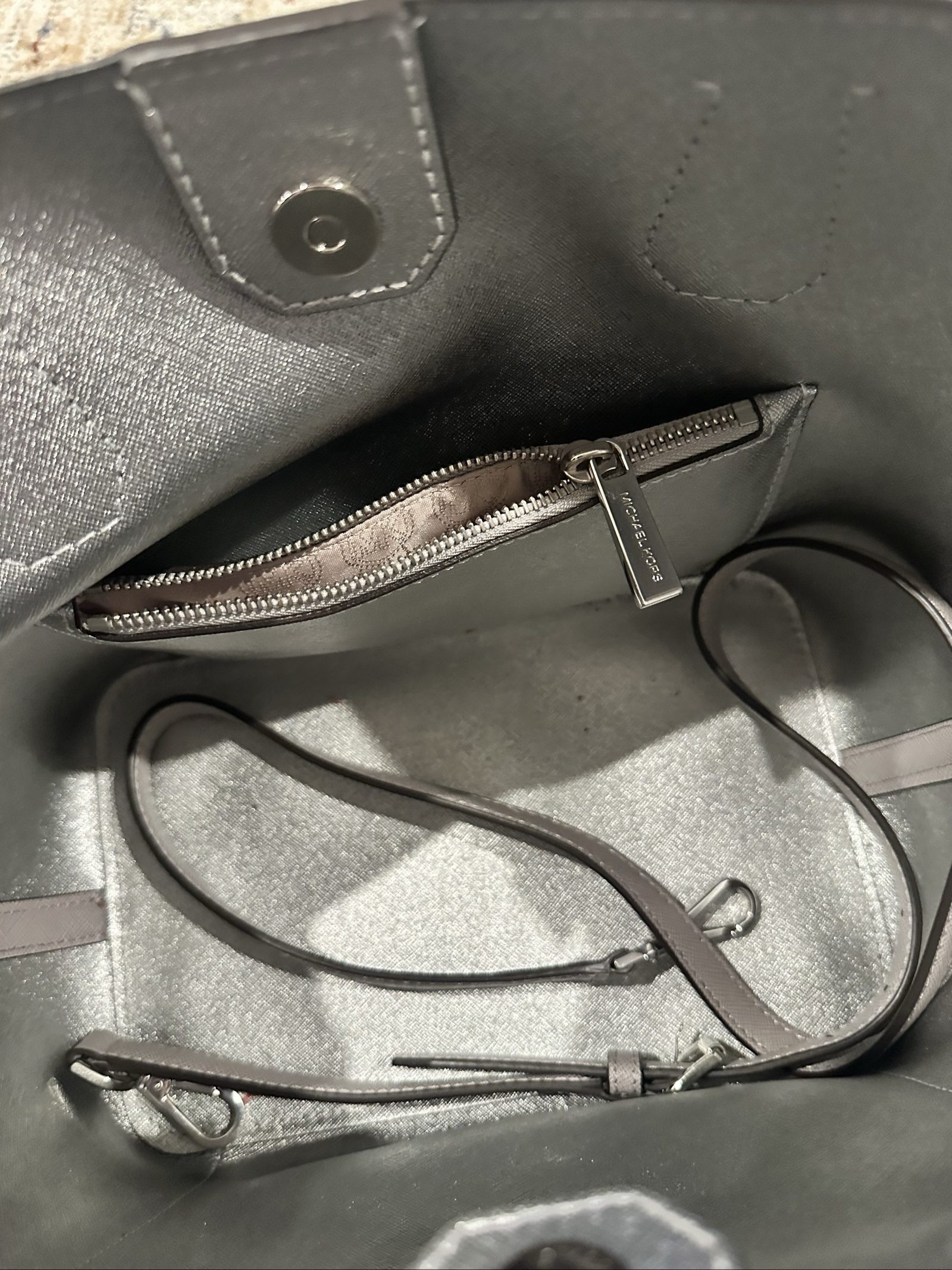michael kors grey tote handbag image 5