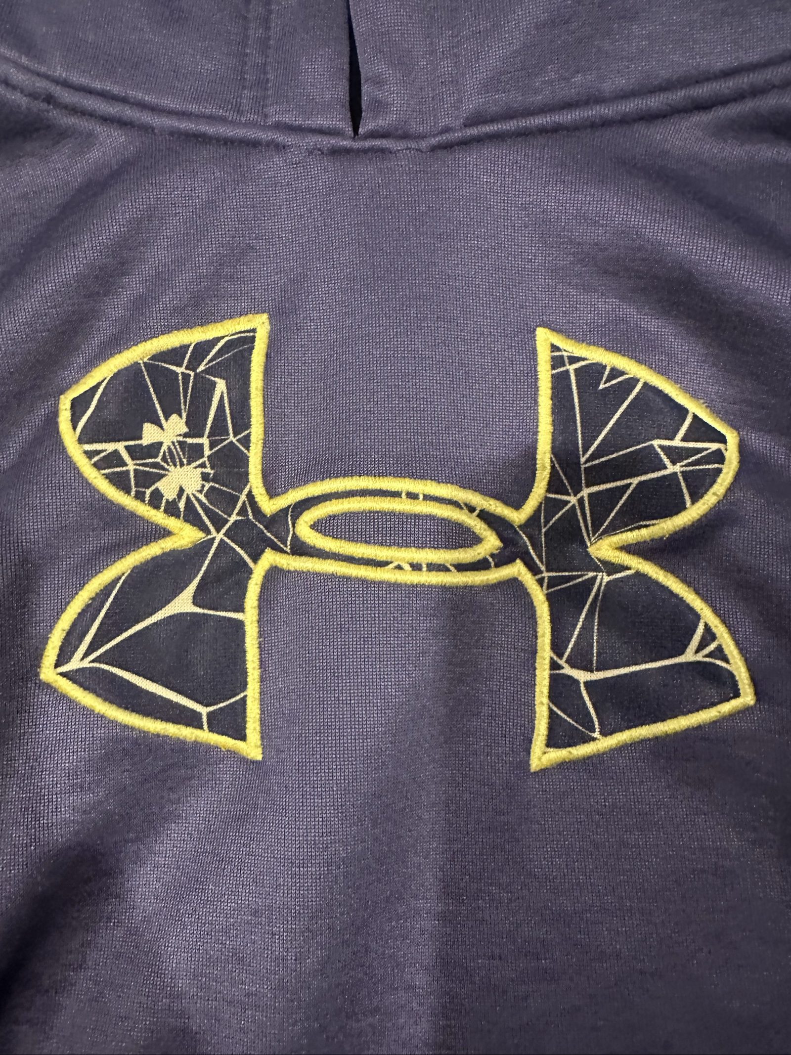 under armour charcoal hoodie kids m image 2