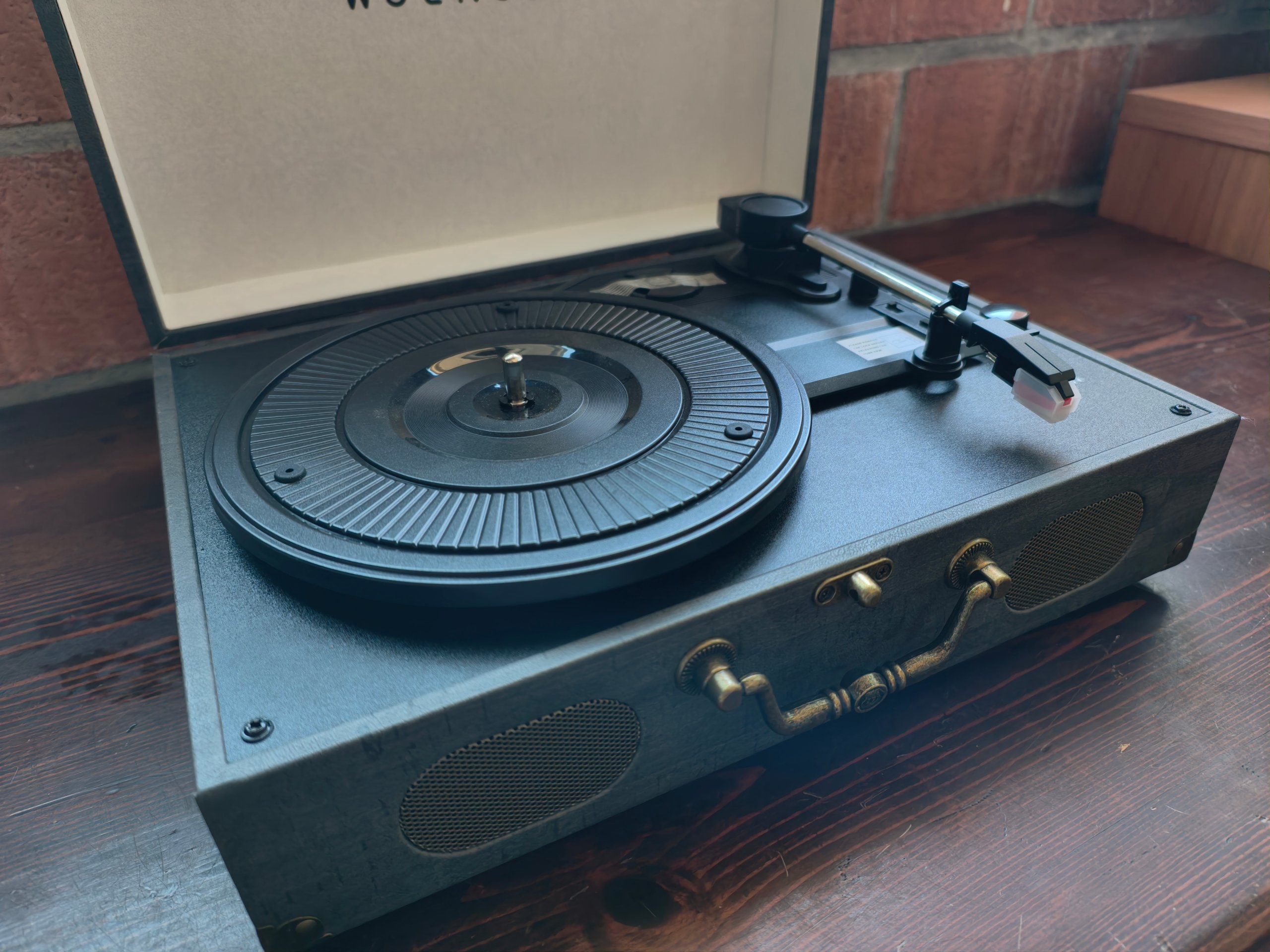 Giradischi Portatile WOCKODER KD3011 Bluetooth USB SD AUX 3 Velocita Valigia Vintage Nero image 2