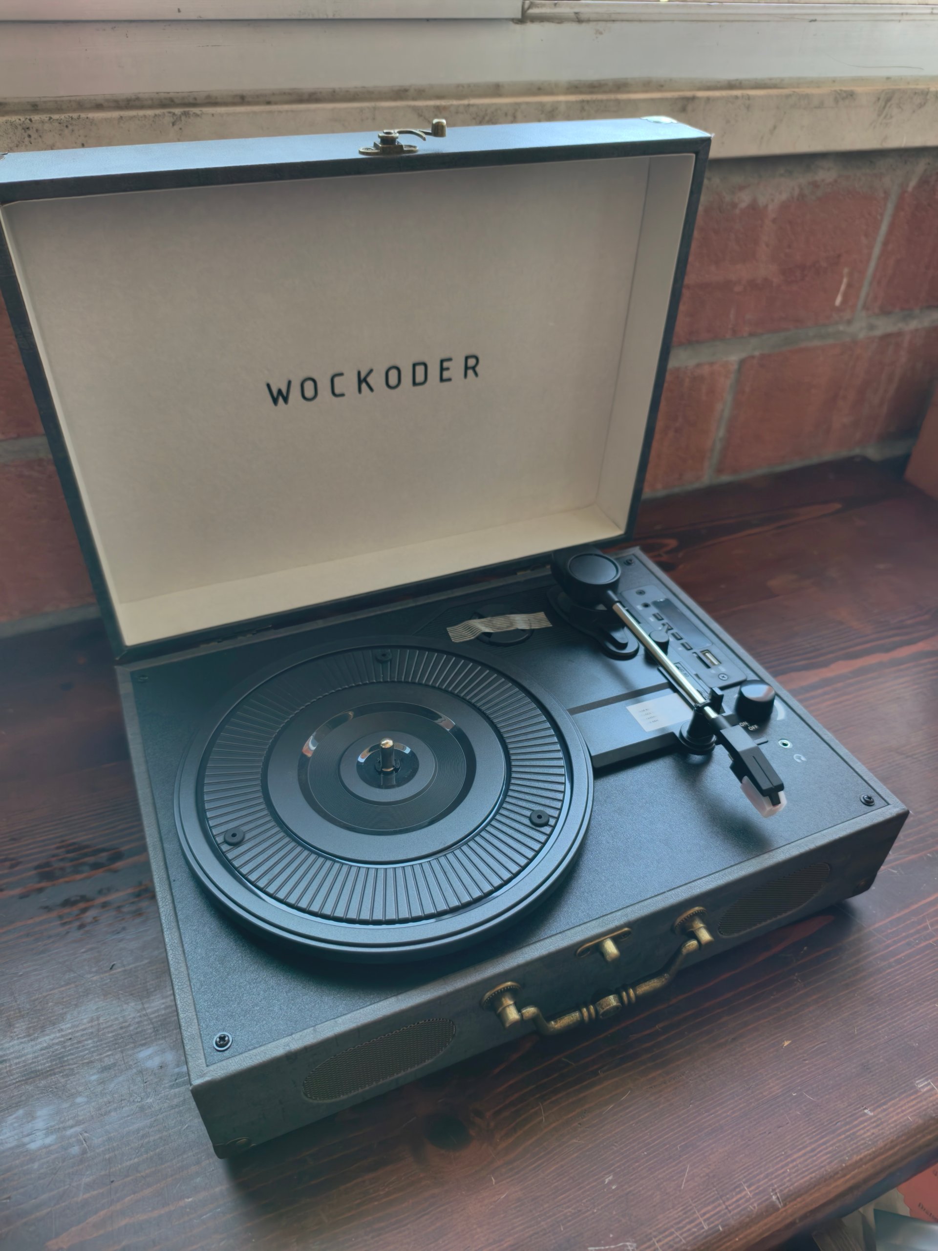 Giradischi Portatile WOCKODER KD3011 Bluetooth USB SD AUX 3 Velocita Valigia Vintage Nero image 5