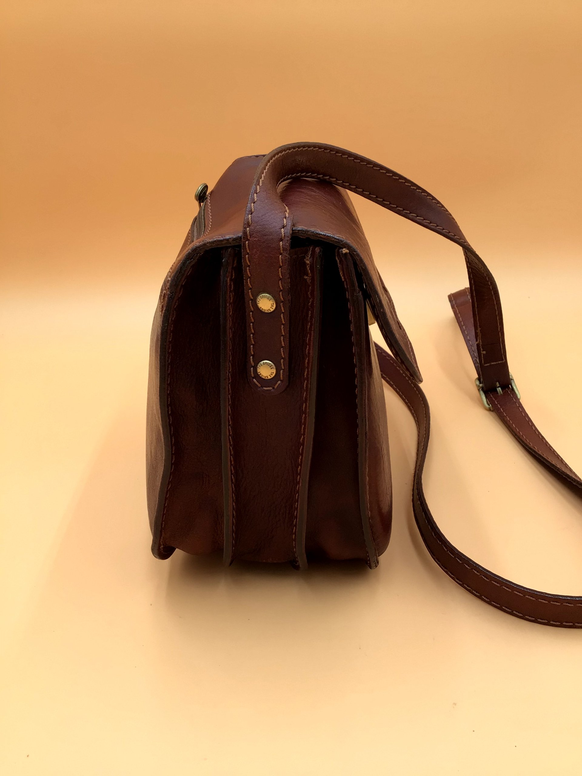 Borsa a tracolla in pelle marrone The Bridge image 3