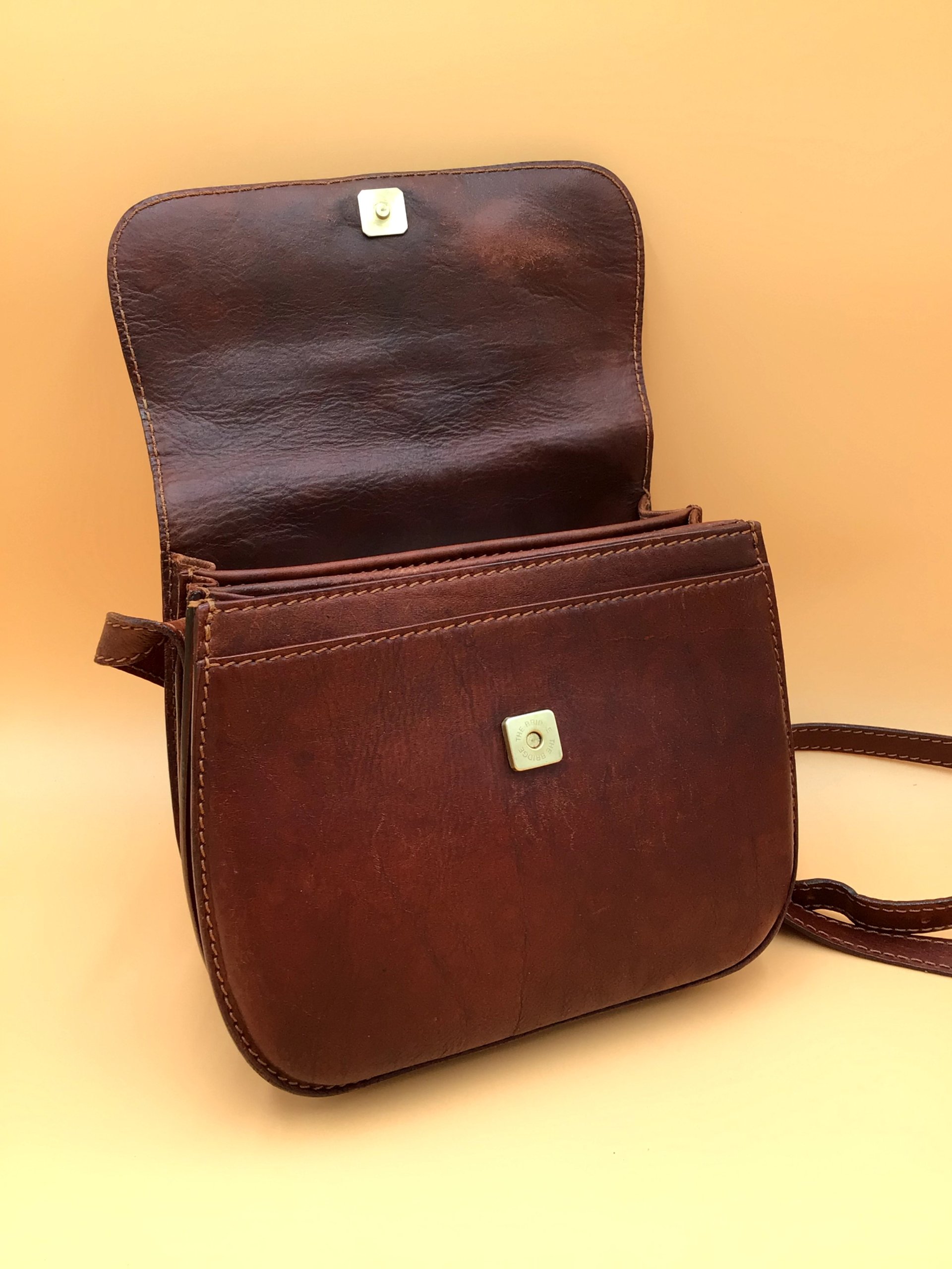 Borsa a tracolla in pelle marrone The Bridge image 10