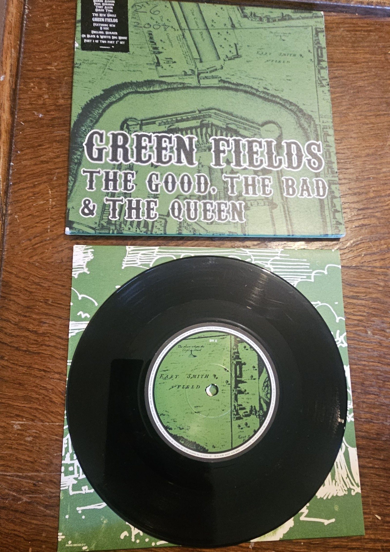 The Good The Bad & The Queen Green Fields 7" Vinyl Single image 2