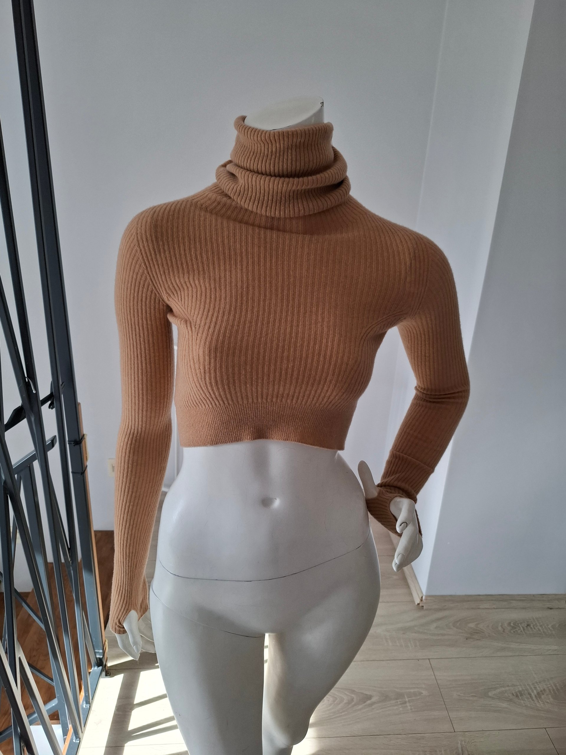 New Laneus Brown Cropped Turtleneck Sweater Size S image 4