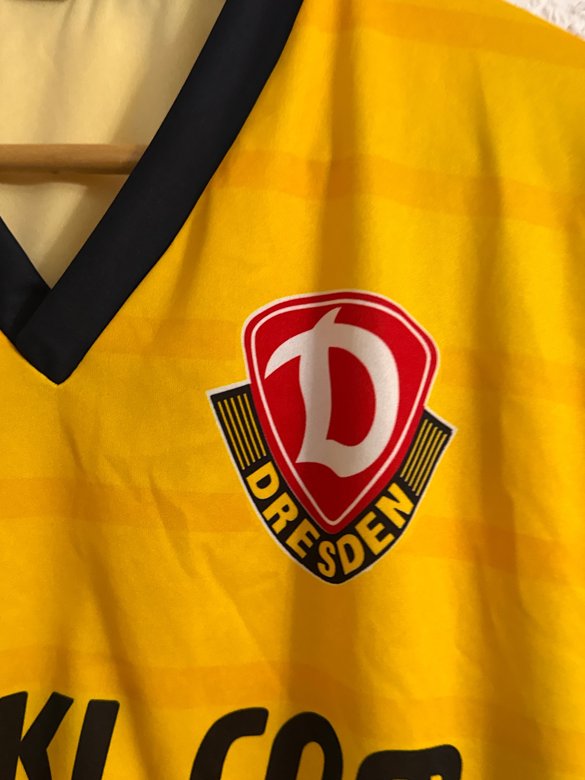 Dresden Yellow & Black Football Shirt Medium V-Neck image 5