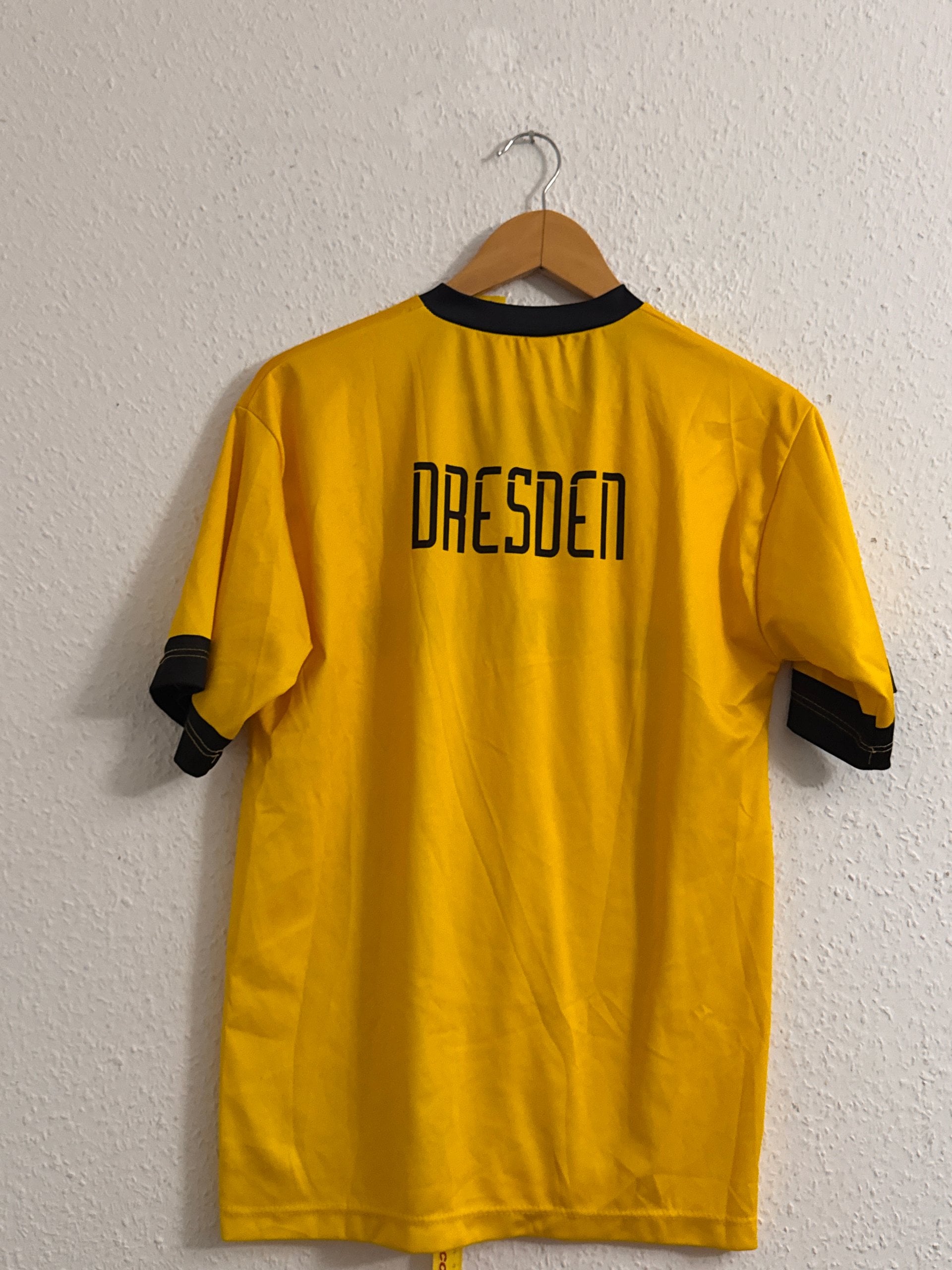 Dresden Yellow & Black Football Shirt Medium V-Neck image 10