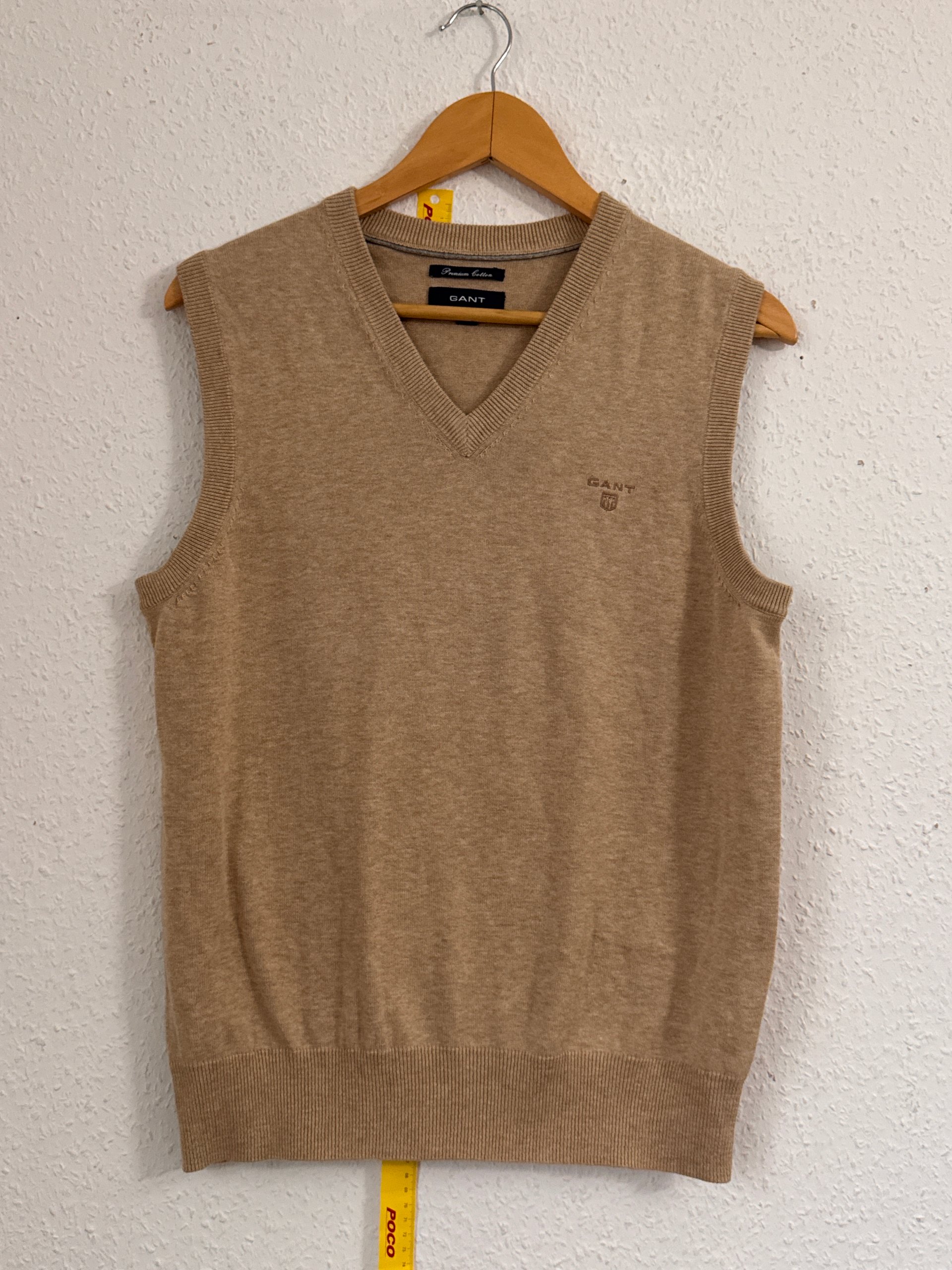 GANT Men Beige Premium Cotton V-Neck Sweater Vest Medium