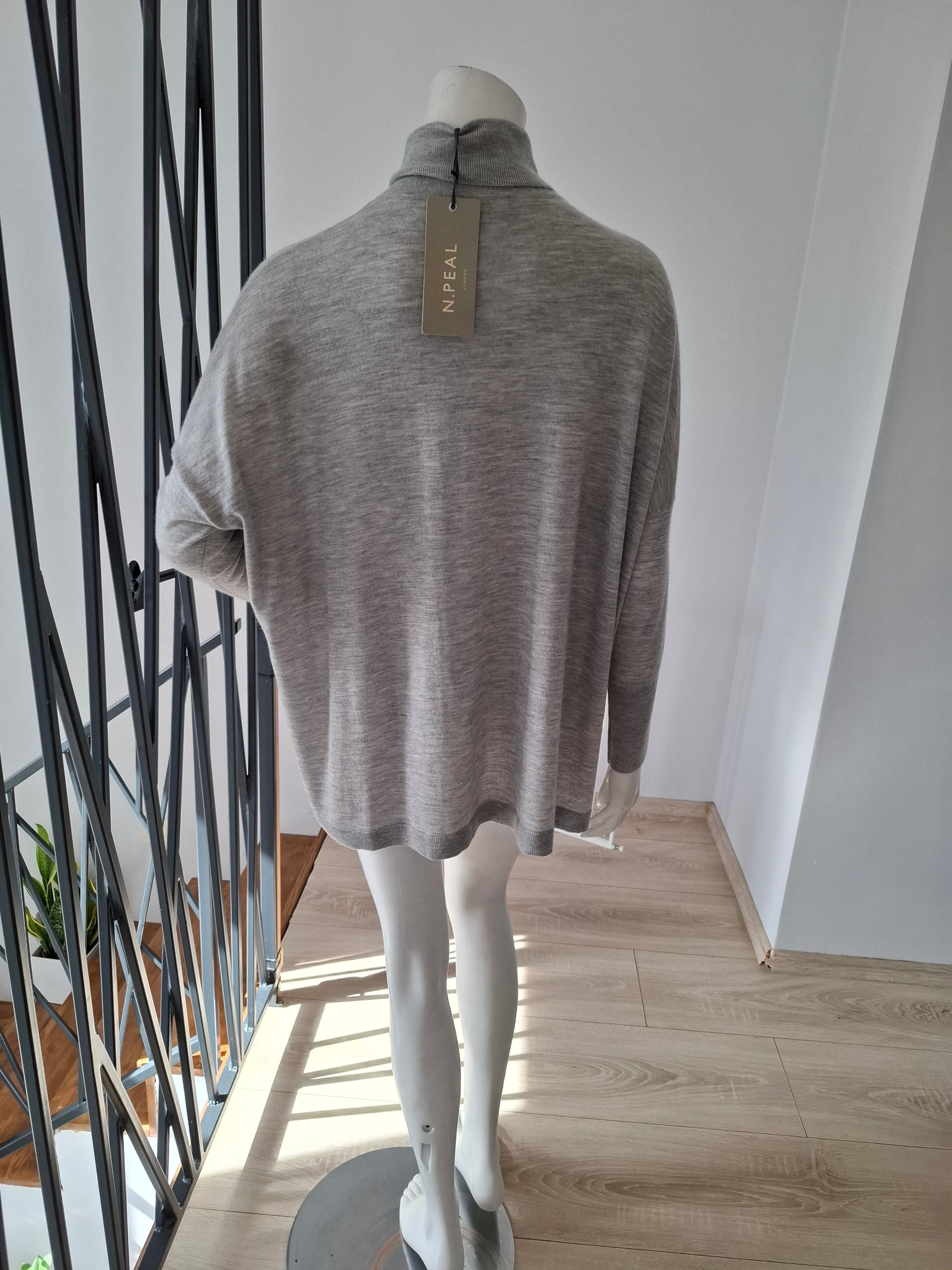 New N.Peal Cashmere Oversize Roll Neck Sweater Size L image 7