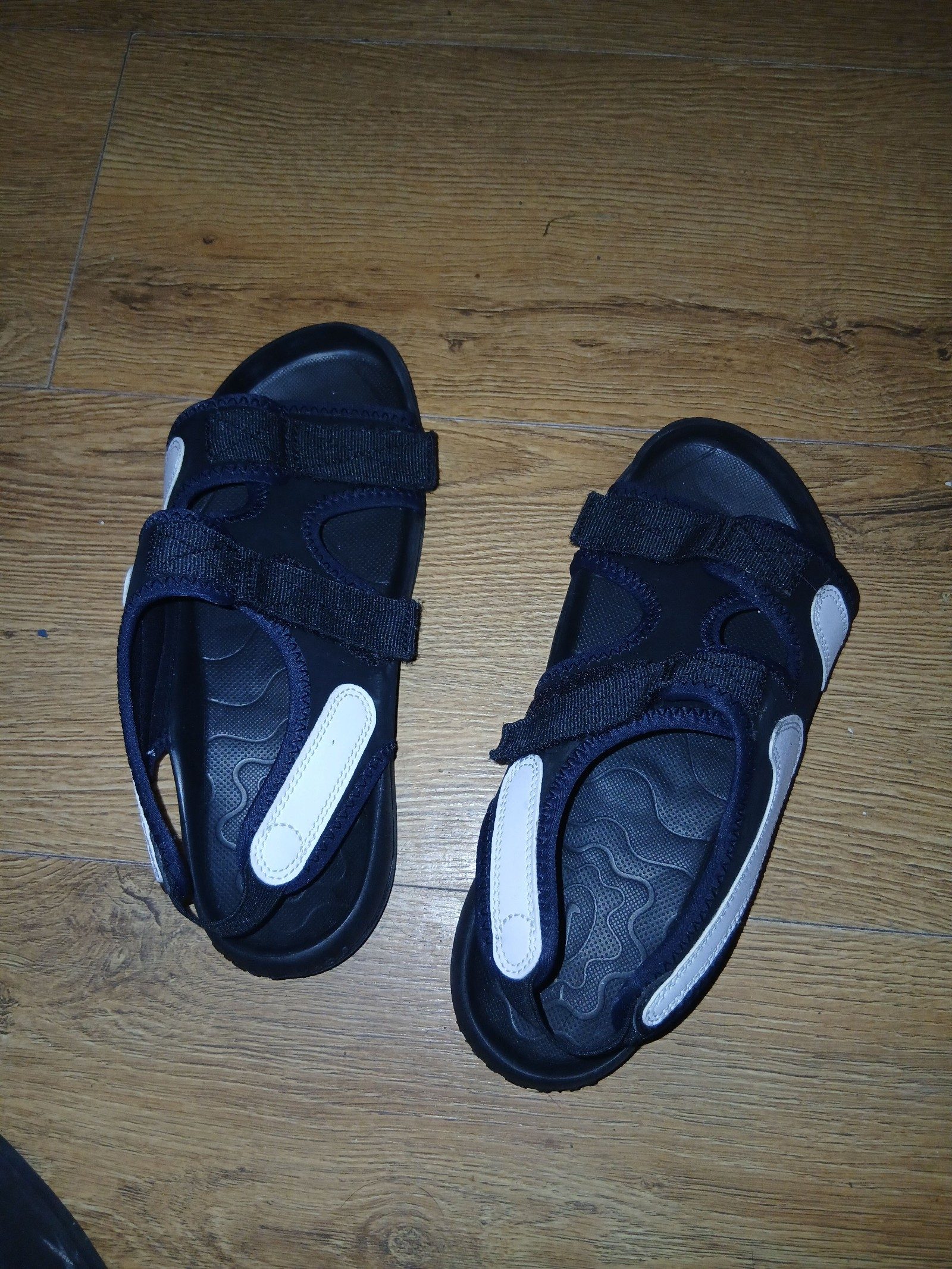 Nike Black & White Sports Sandals Size 8 UK image 2