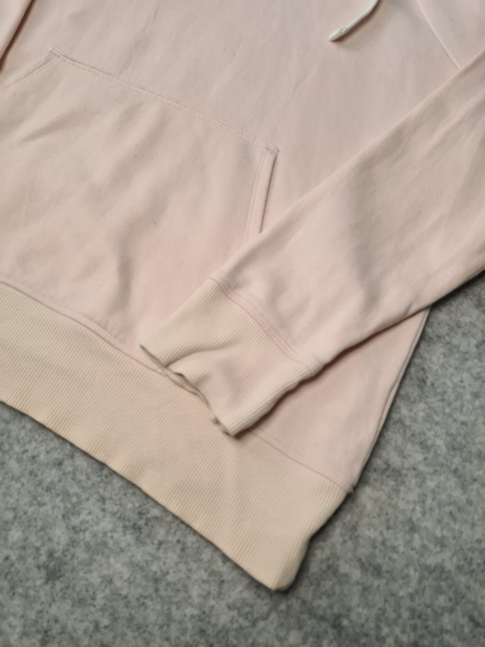 Under Armour Women’s Pink & Beige Pullover Hoodie Medium 1175 image 2