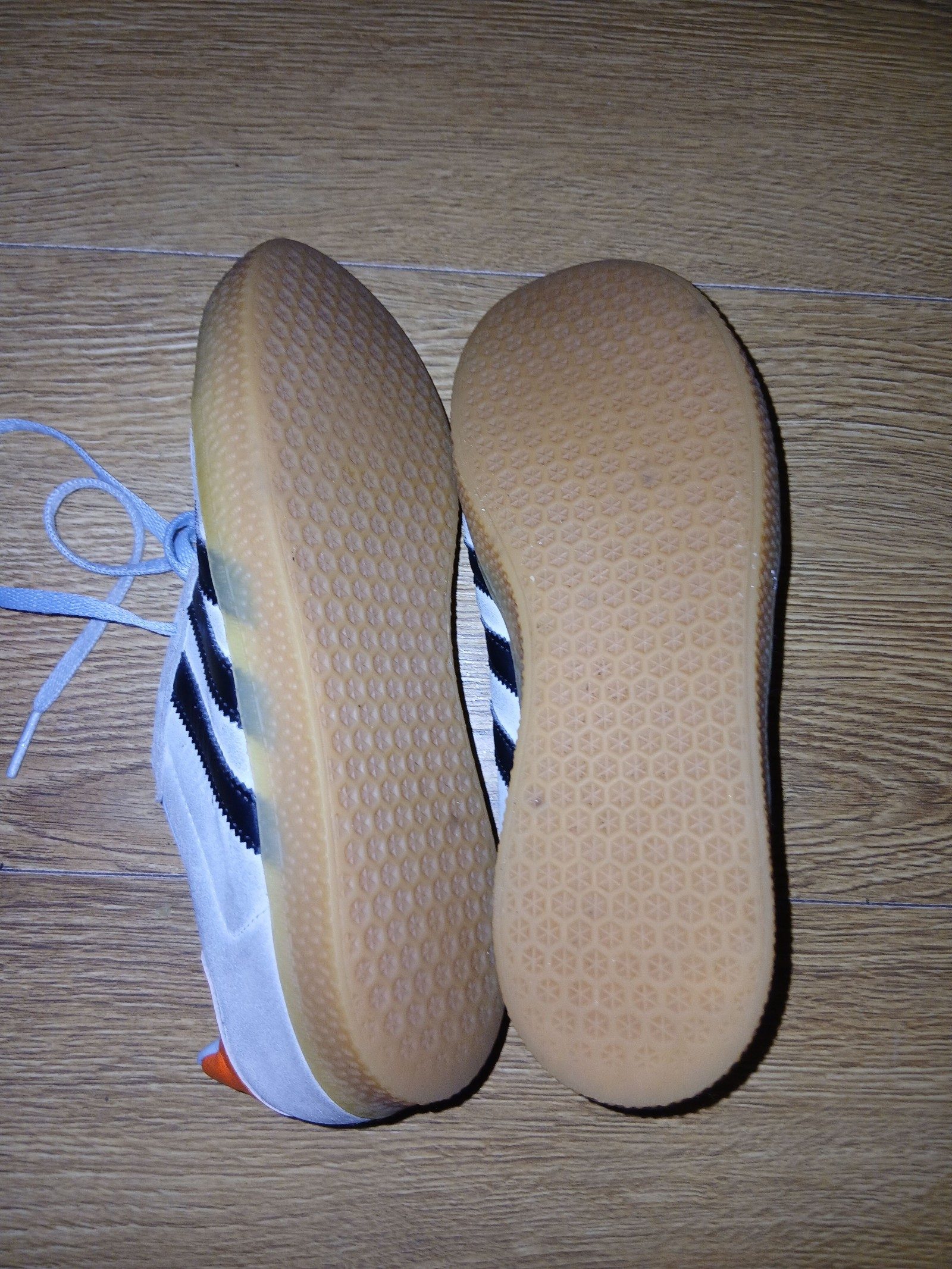 Adidas White & Black & Orange Suede Kids' Trainers UK 2 image 3