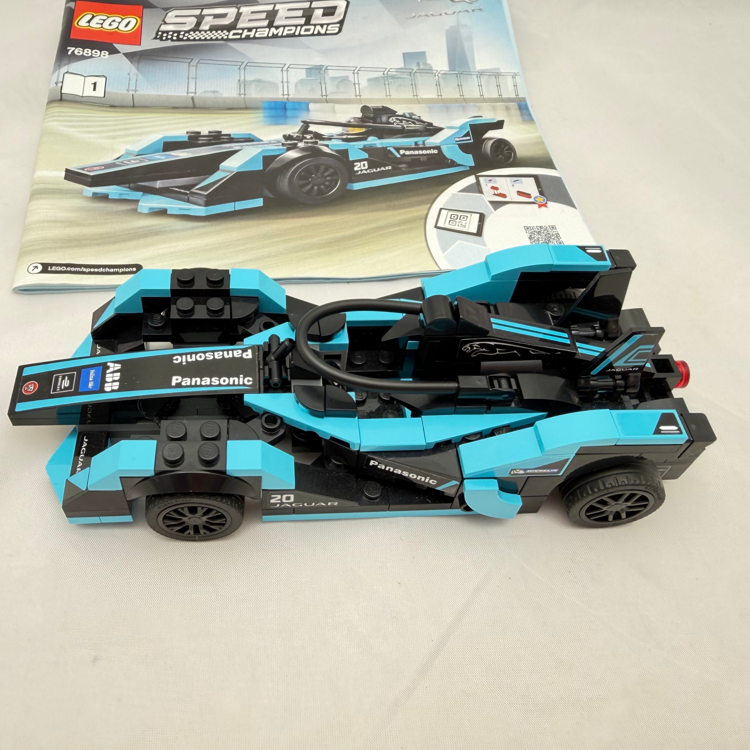 LEGO Panasonic Jaguar Speed Champions # 76898 formula E 1 car image 3