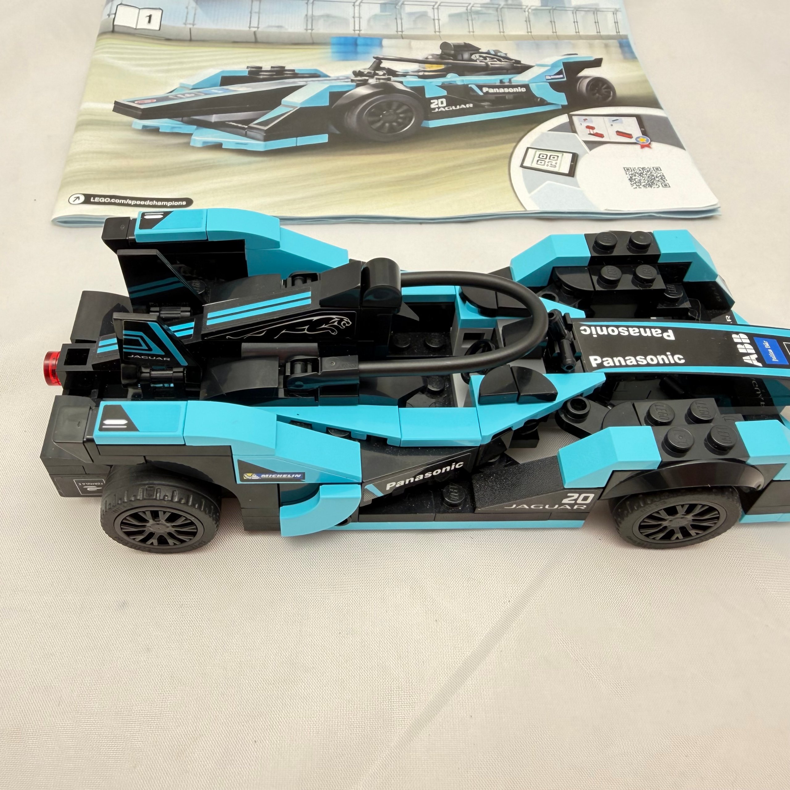 LEGO Panasonic Jaguar Speed Champions # 76898 formula E 1 car image 8