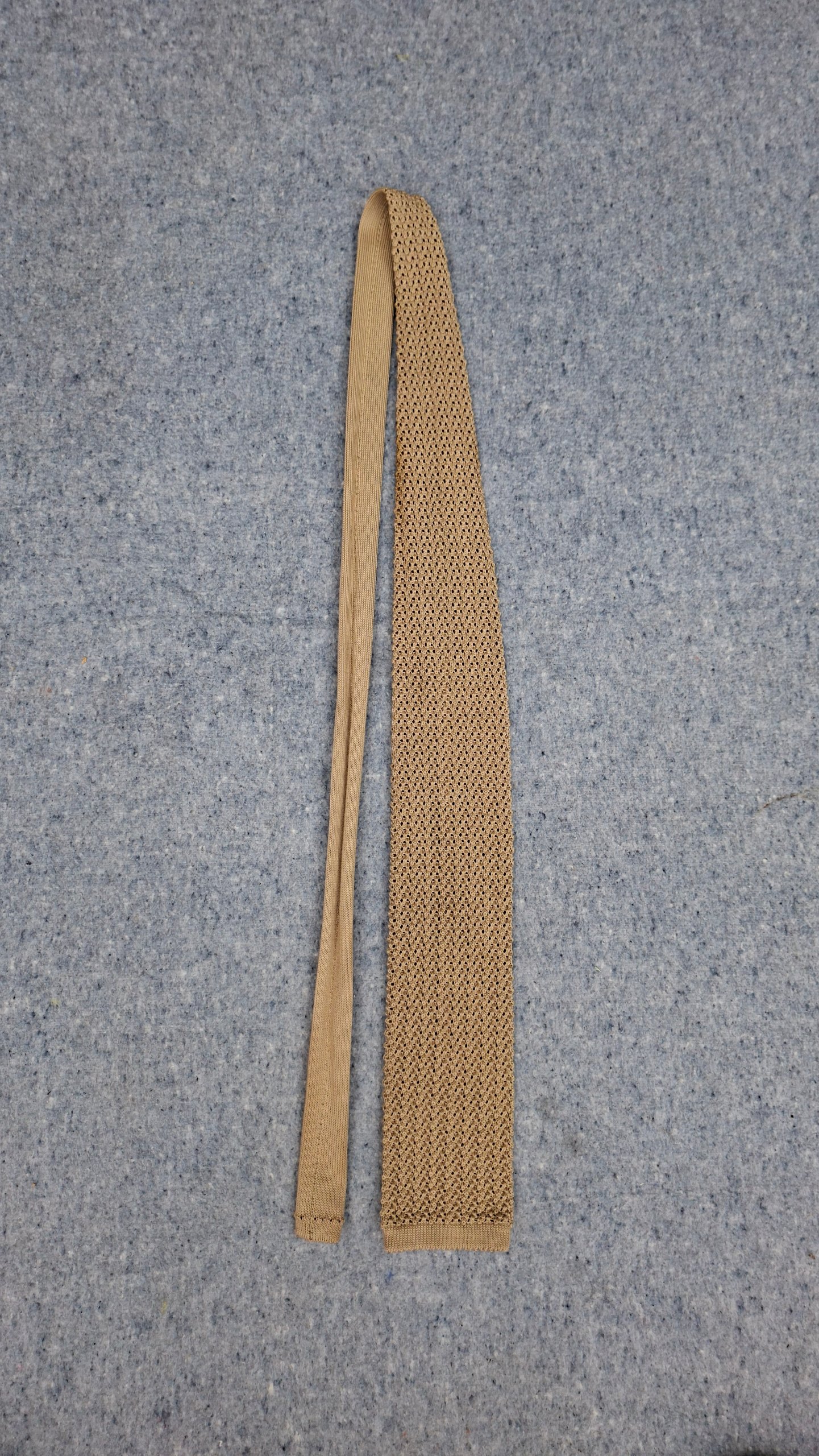 alpi Damen Beige Strick Krawatte
