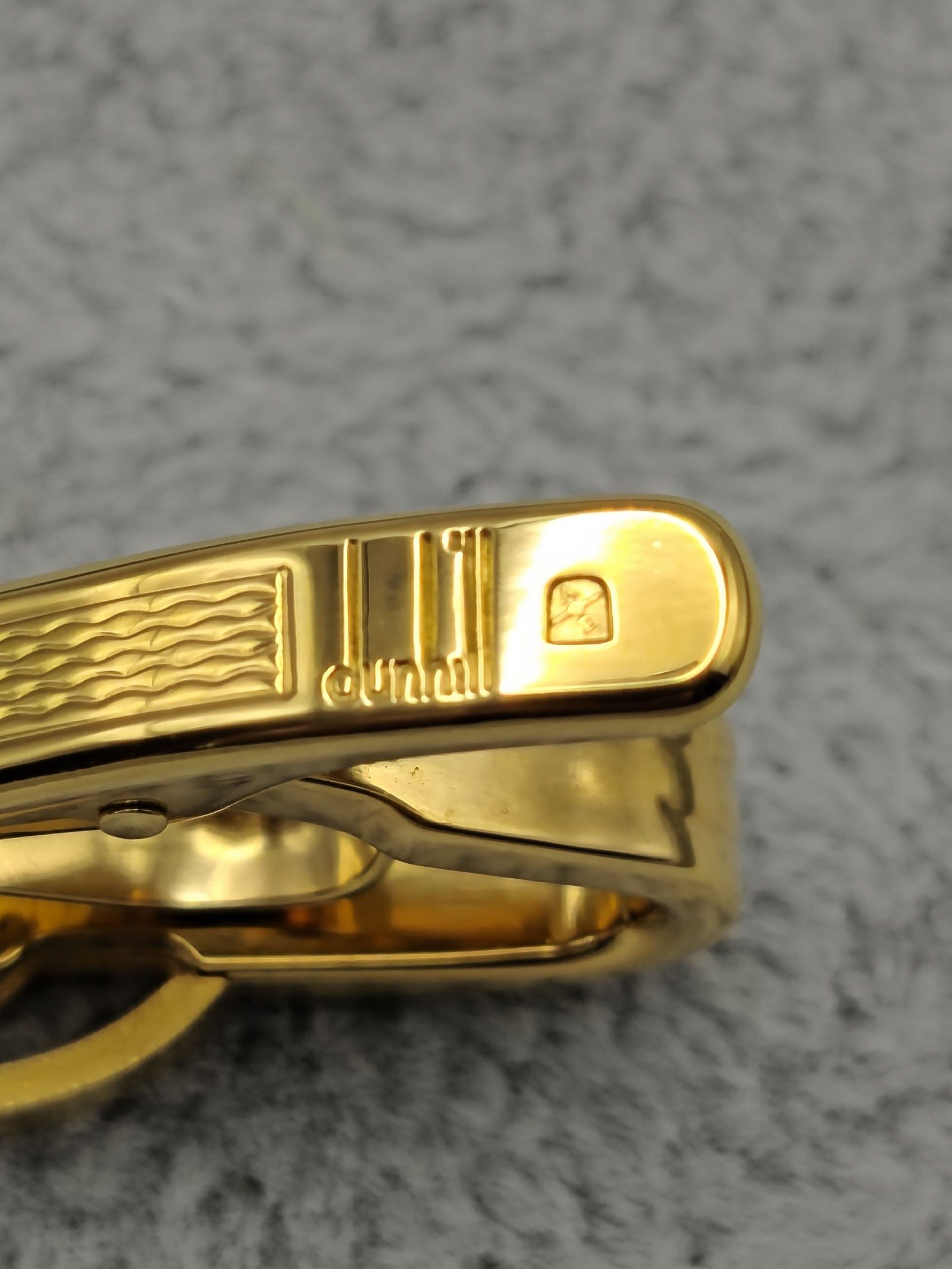 Dunhill Gold Plated Tie Clip & Oval Cufflinks Set image 3
