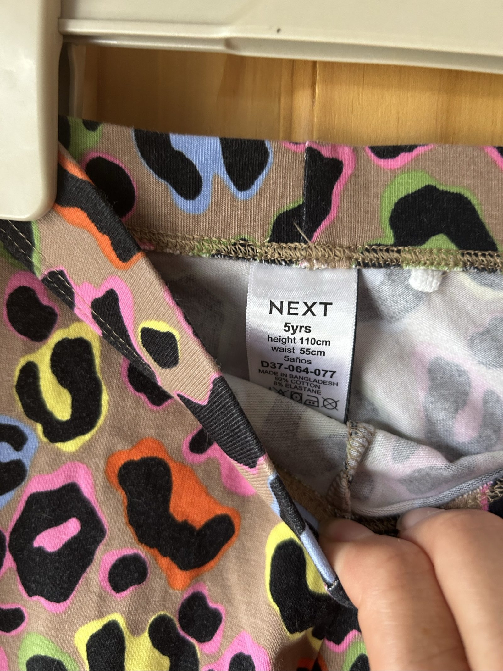 Next Kids Multi Leopard Print Leggings 5 Years Cotton Elastane image 3