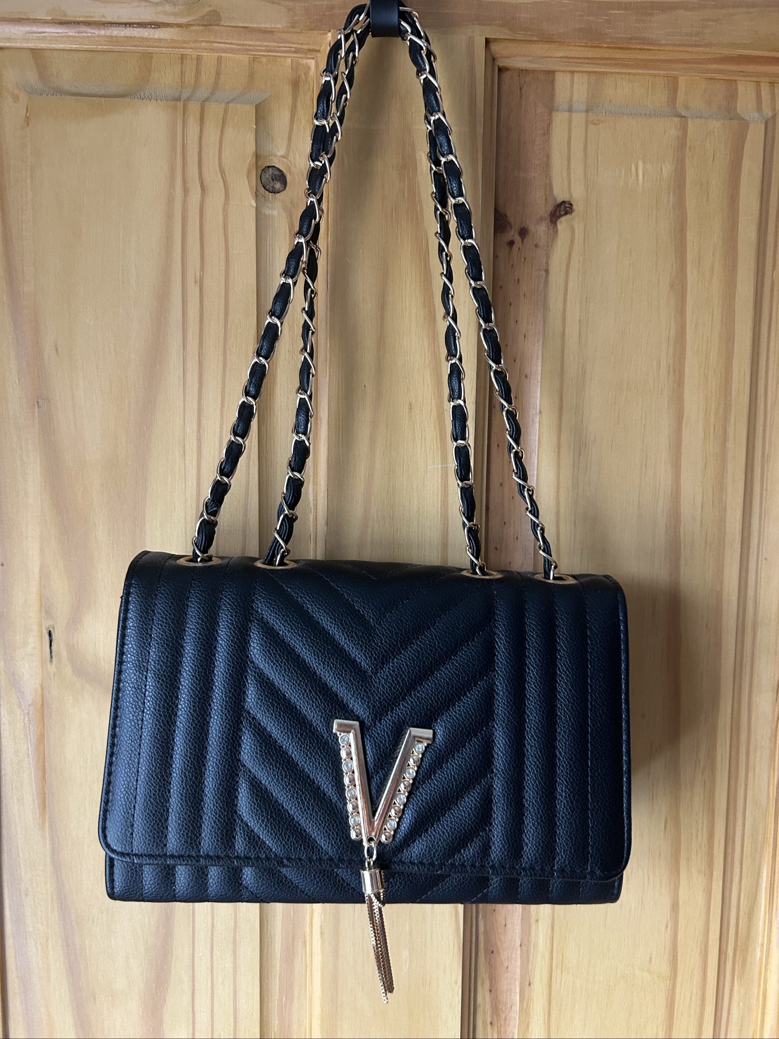 Black Chain Strap Shoulder Bag
