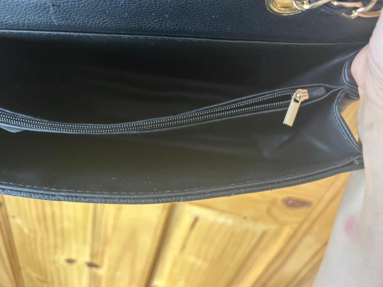 Black Chain Strap Shoulder Bag image 9