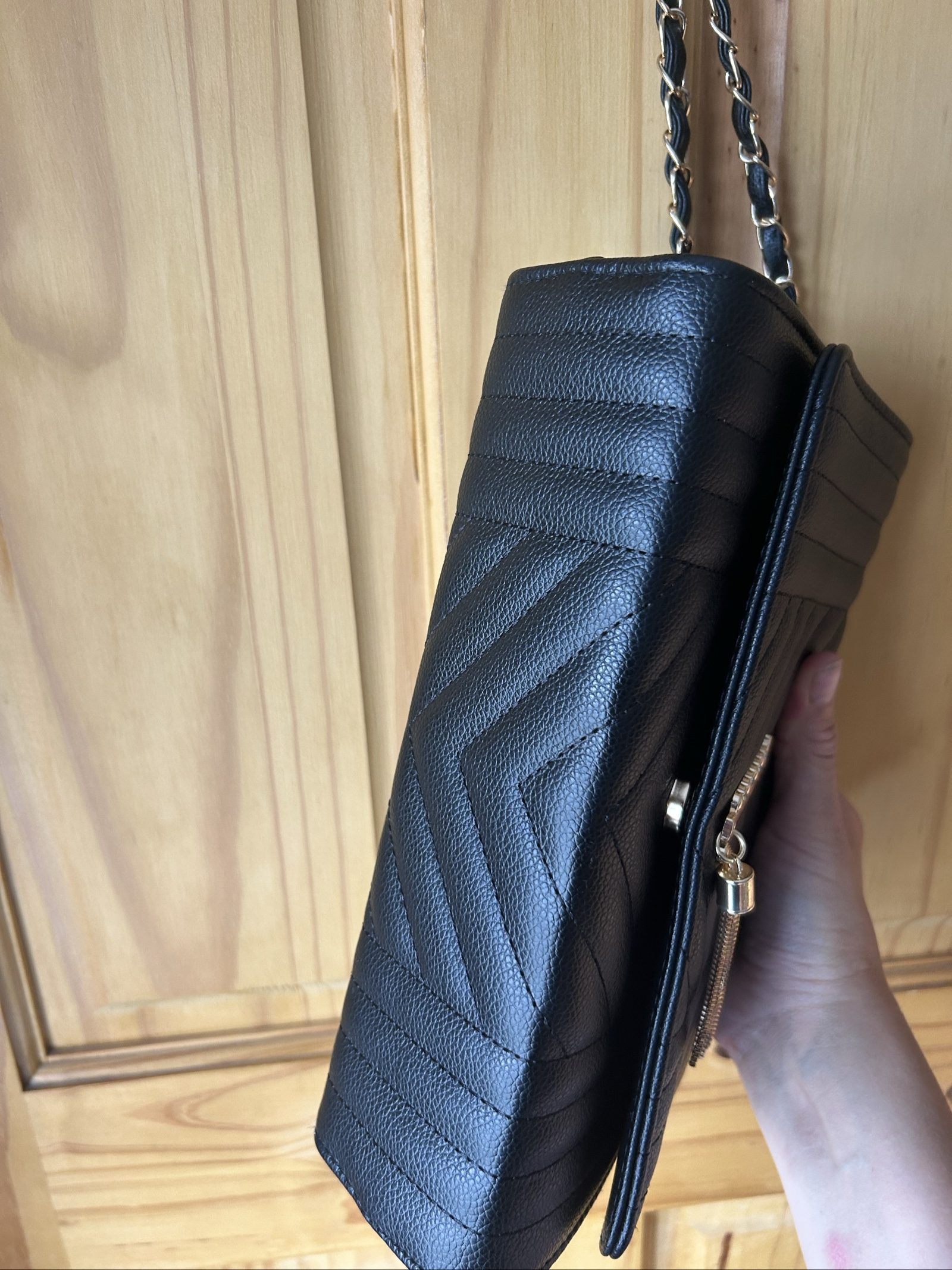Black Chain Strap Shoulder Bag image 10