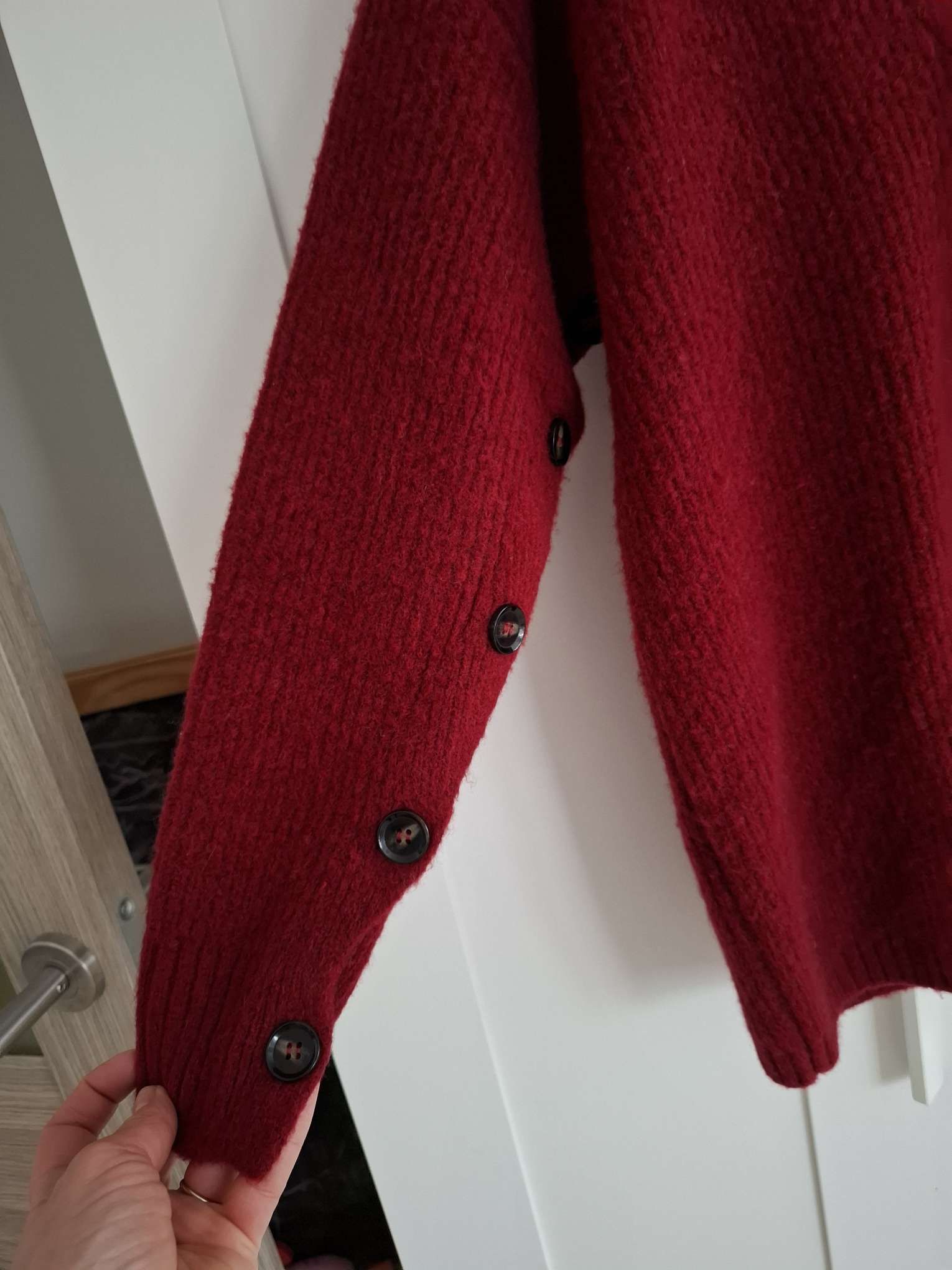 Unbranded Red Buttoned V-Neck Cardigan Medium image 5