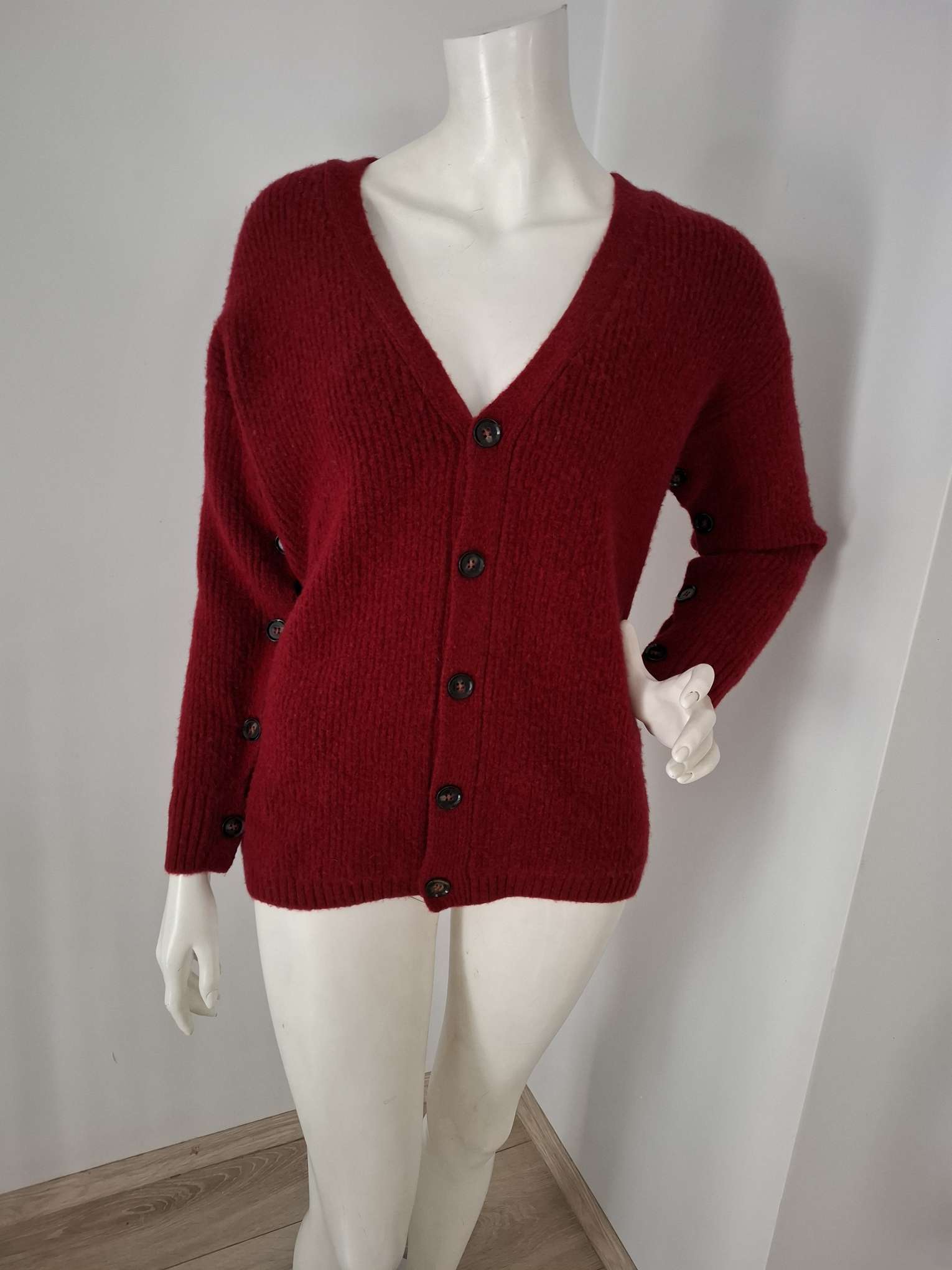 Unbranded Red Buttoned V-Neck Cardigan Medium