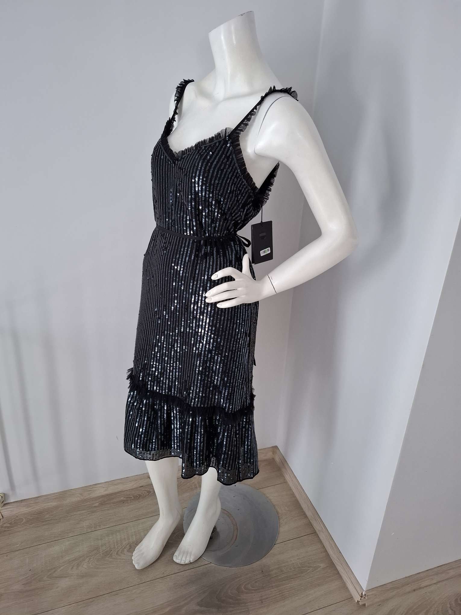 New Needle & Thread Sequin Midi Dress Size S image 4