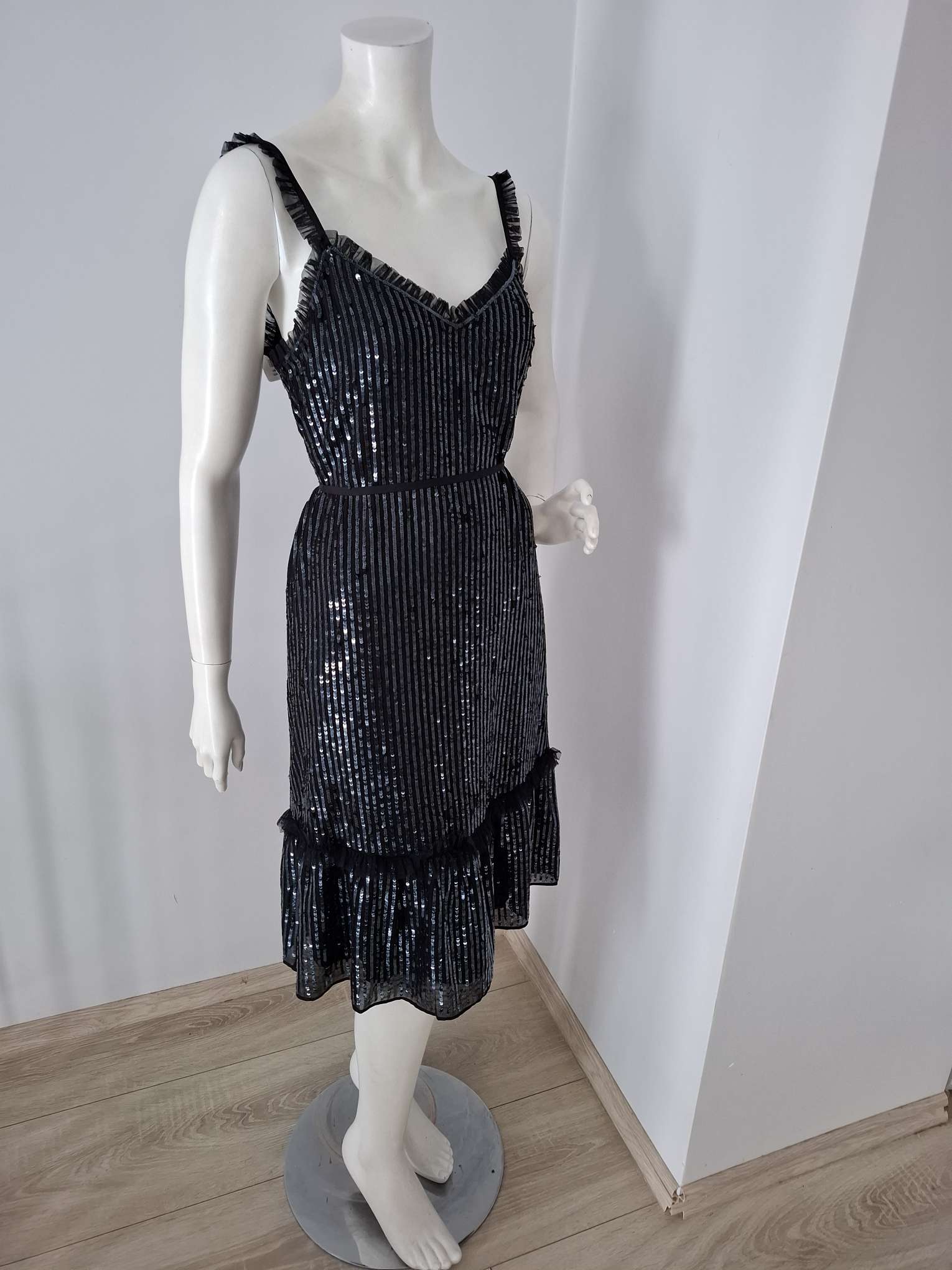 New Needle & Thread Sequin Midi Dress Size S image 5