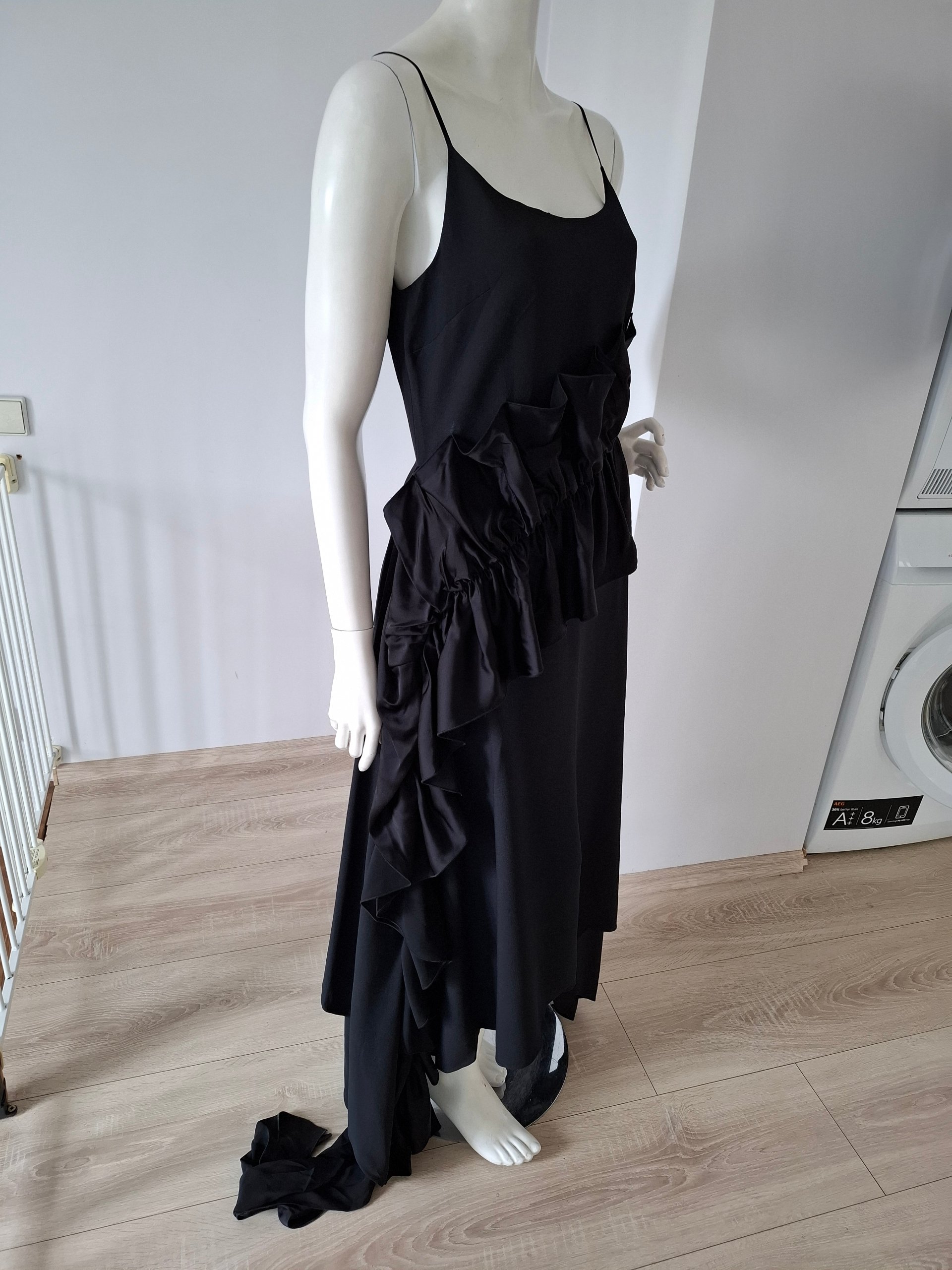 New Christopher Kane Black Ruffled Midi Dress Size M image 3