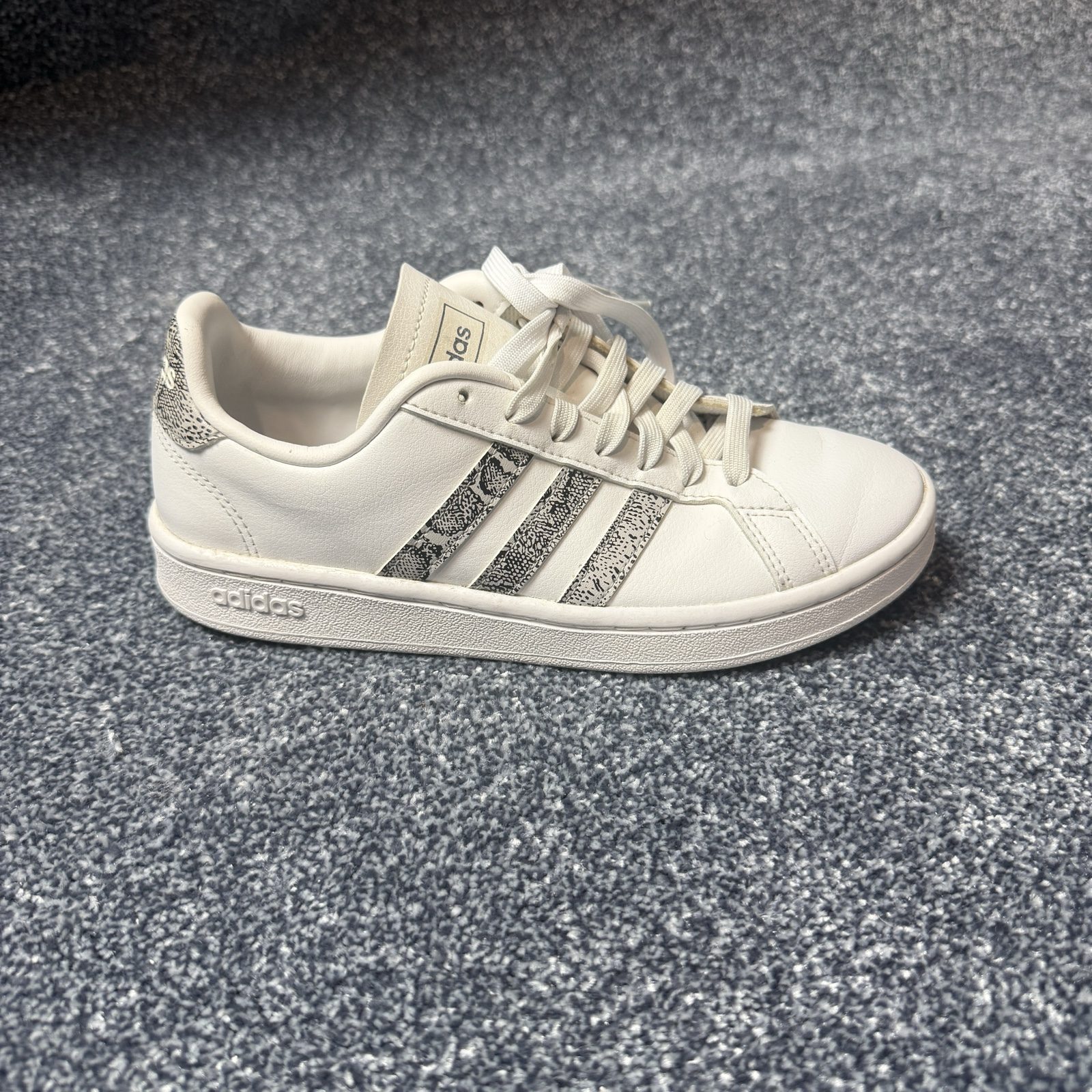 adidas Womens Grand Court Trainers UK 4 White Snake Print Cloudfoam FY2711 image 5