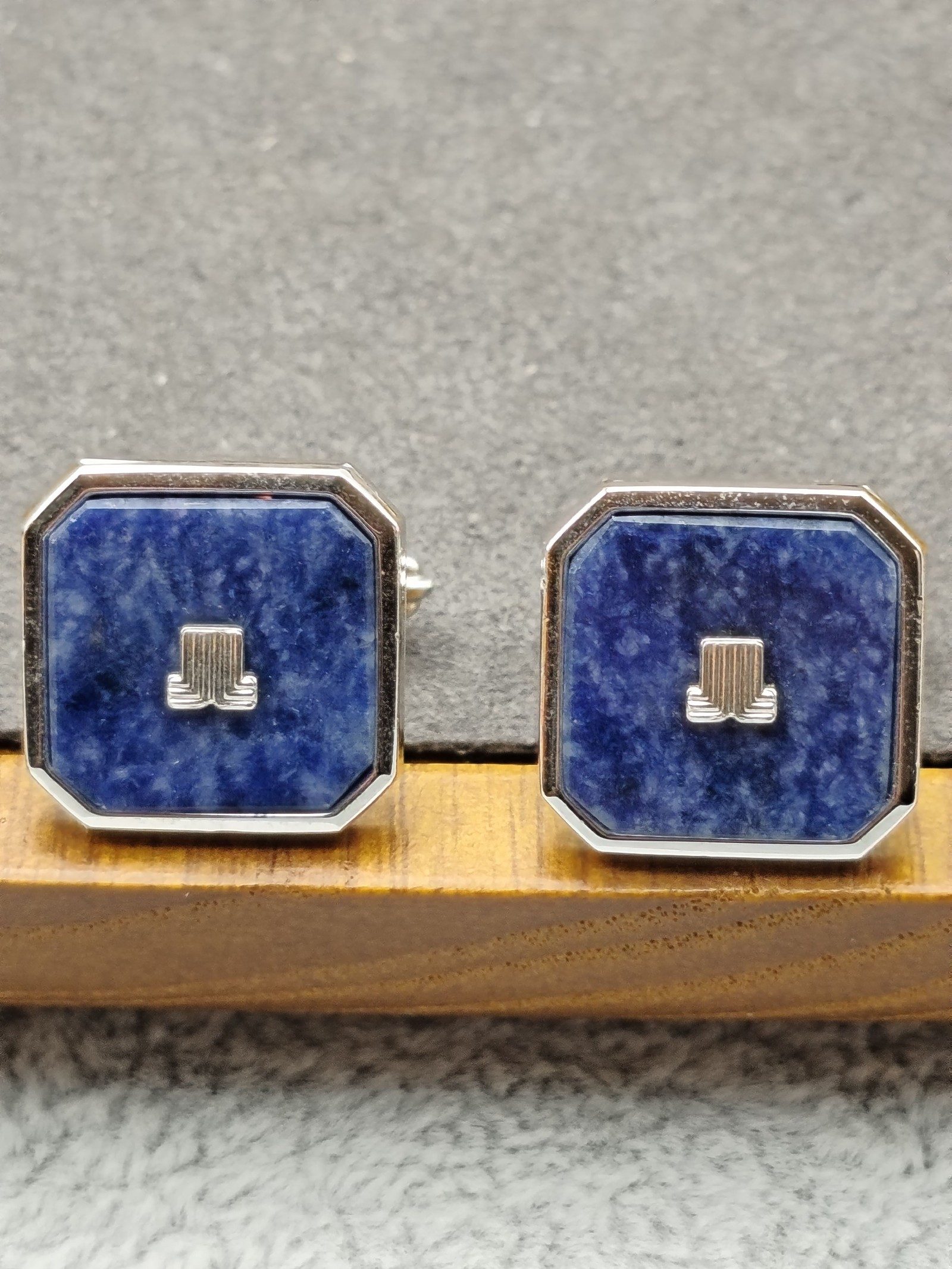 Lanvin Silver & Blue Tie Clip & Cufflinks Set image 6