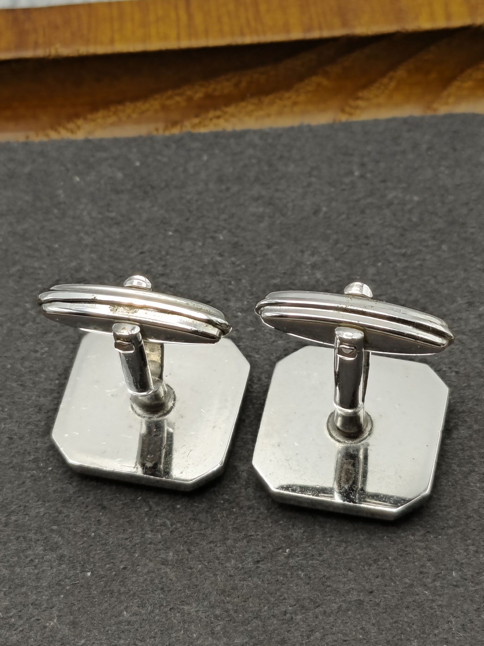 Lanvin Silver & Blue Tie Clip & Cufflinks Set image 8