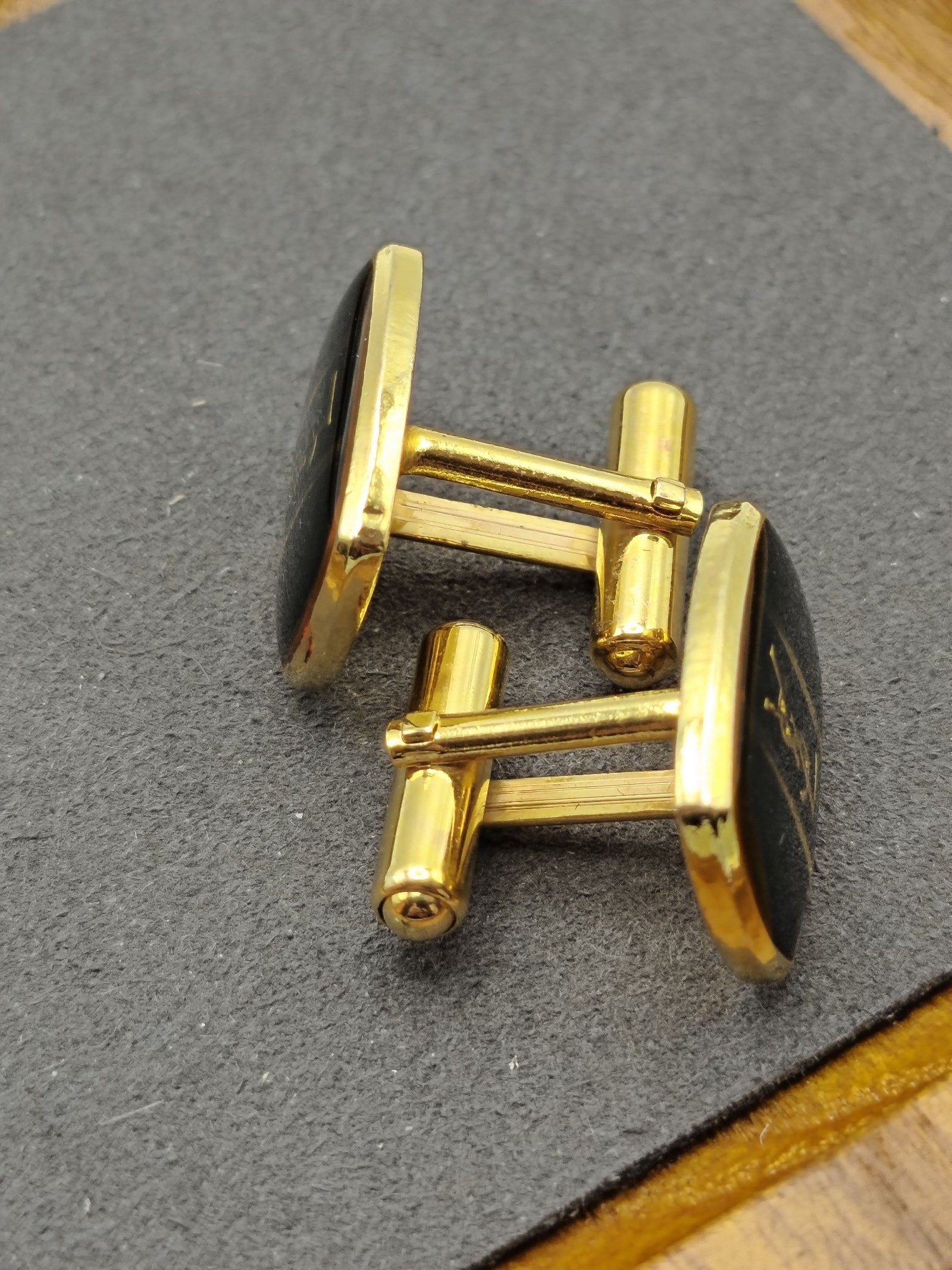 YSL Black & Gold Logo Cufflinks Unisex image 7