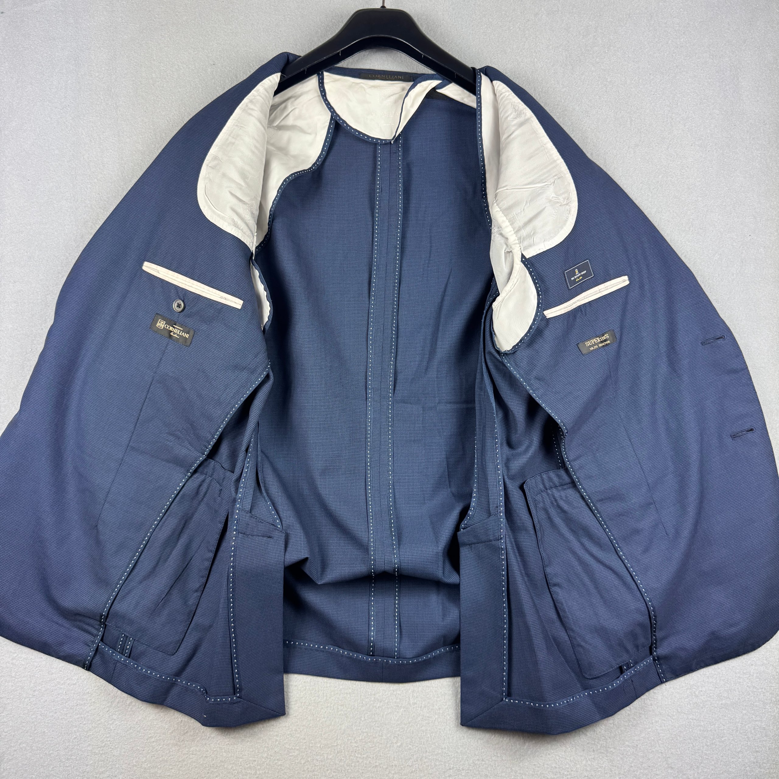 Corneliani Navy Micro Check Super 110`s Wool Blazer Size 52 / L image 5