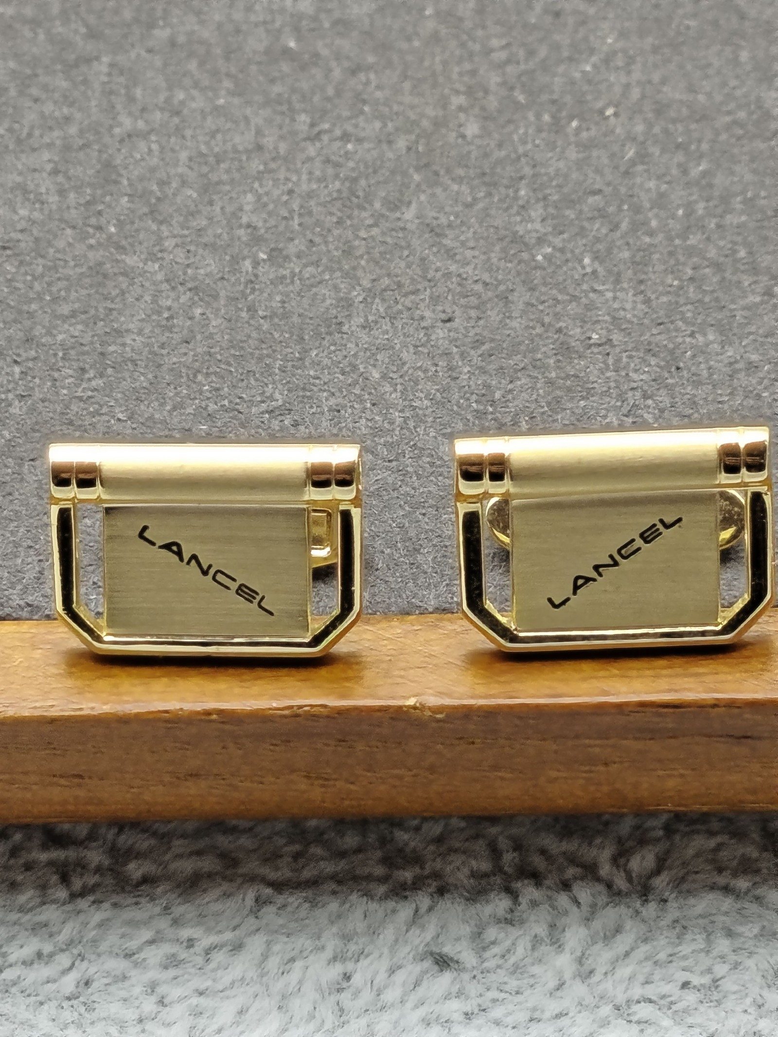 Lancel Gold Tone Men's Cufflinks Classic Elegant image 7