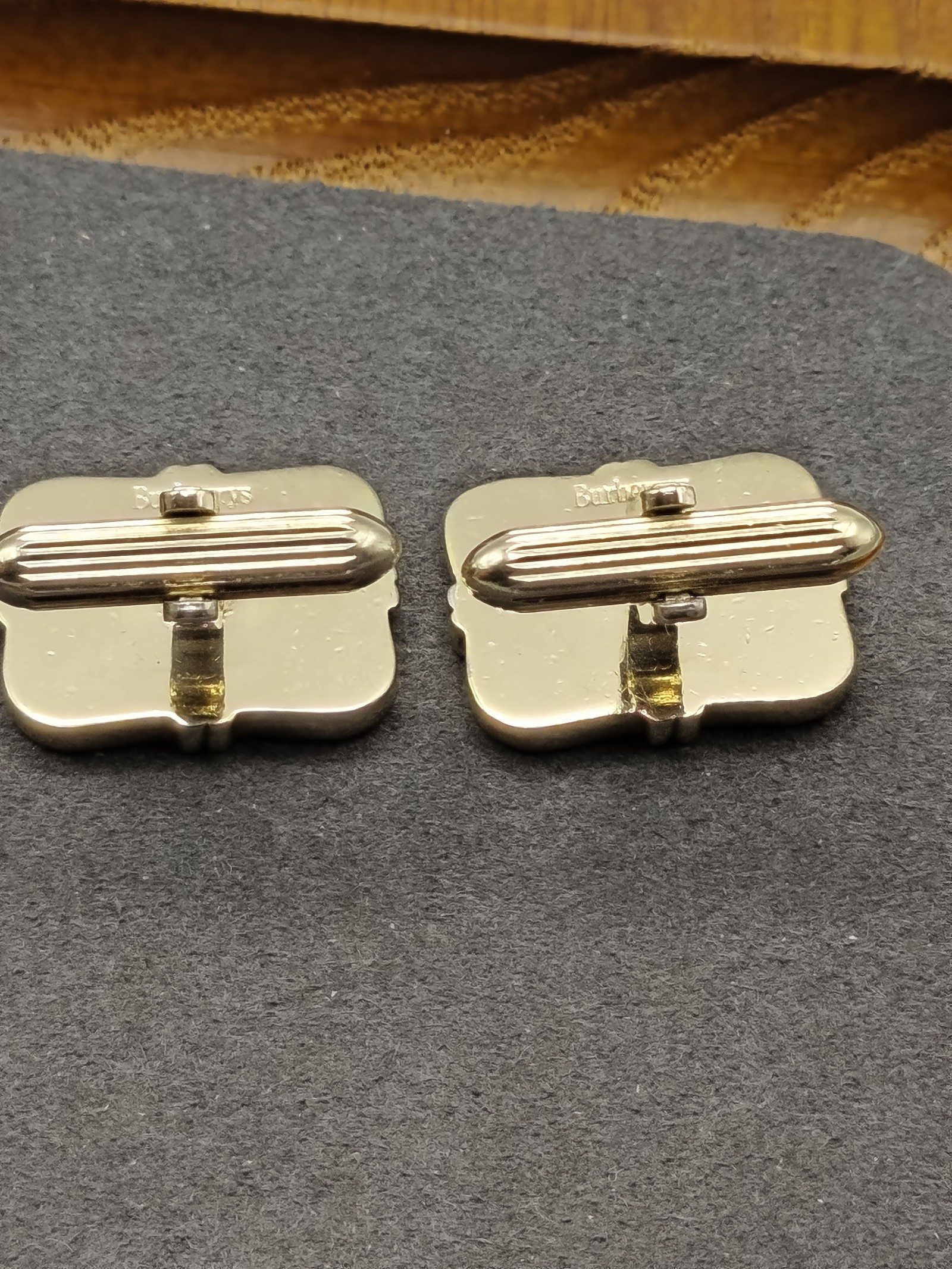 Burberry Vintage Engraved Equestrian Gold Tone Cufflinks image 7