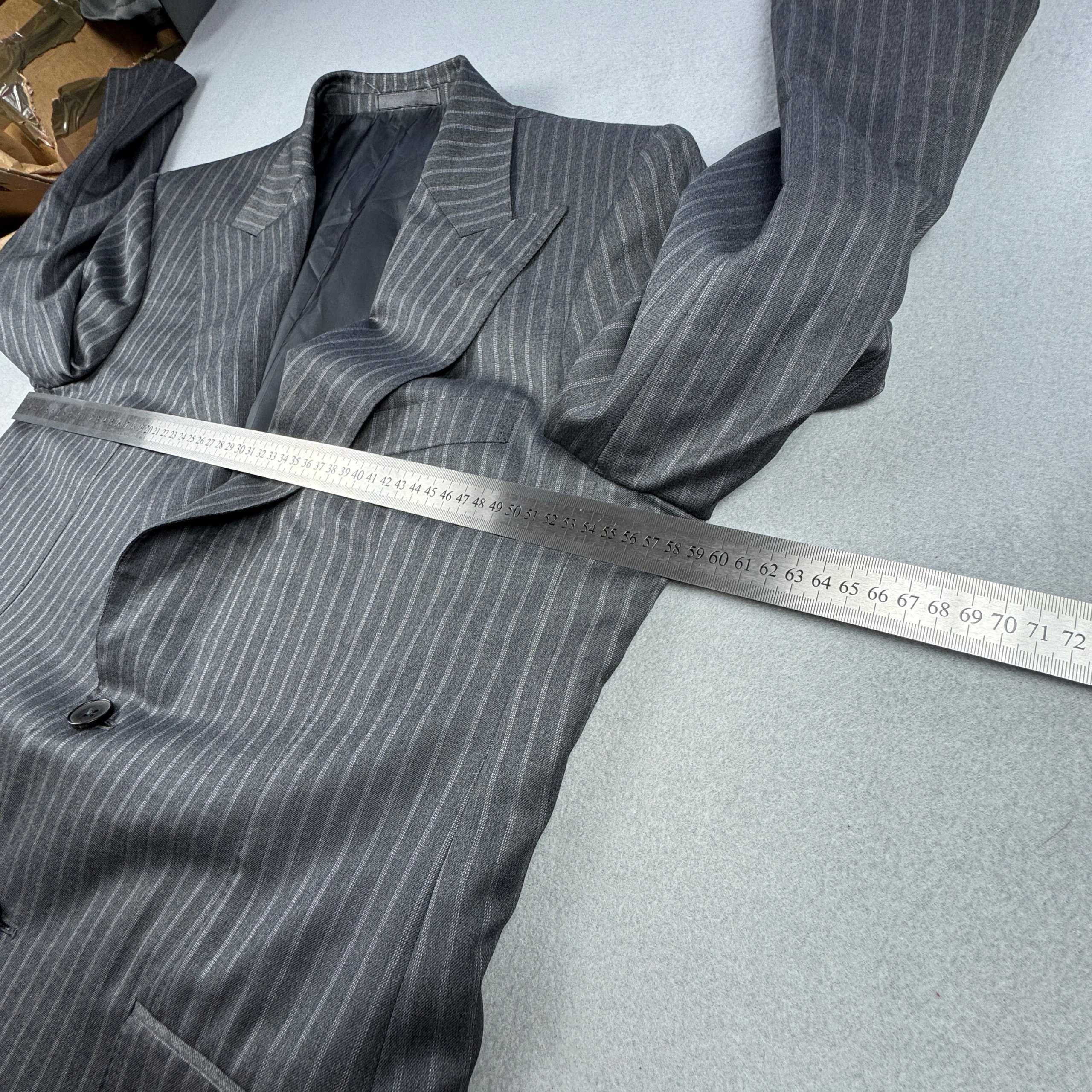 Gucci by Tom Ford Men`s Grey Stripe Wool Blazer Size 54R / XL-XXL image 4