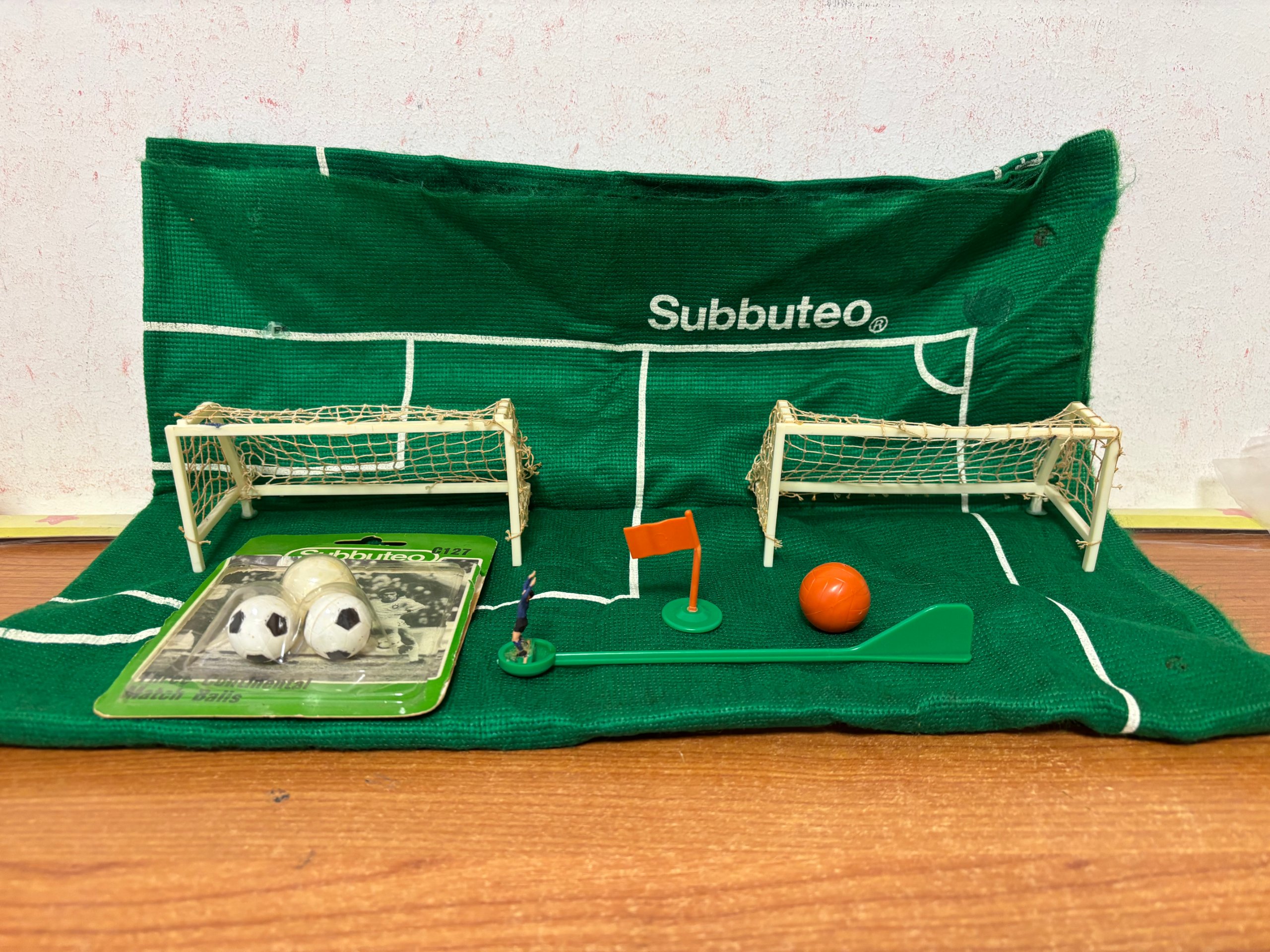 Subbuteo Green Table Football Goal Set with Balls and Player