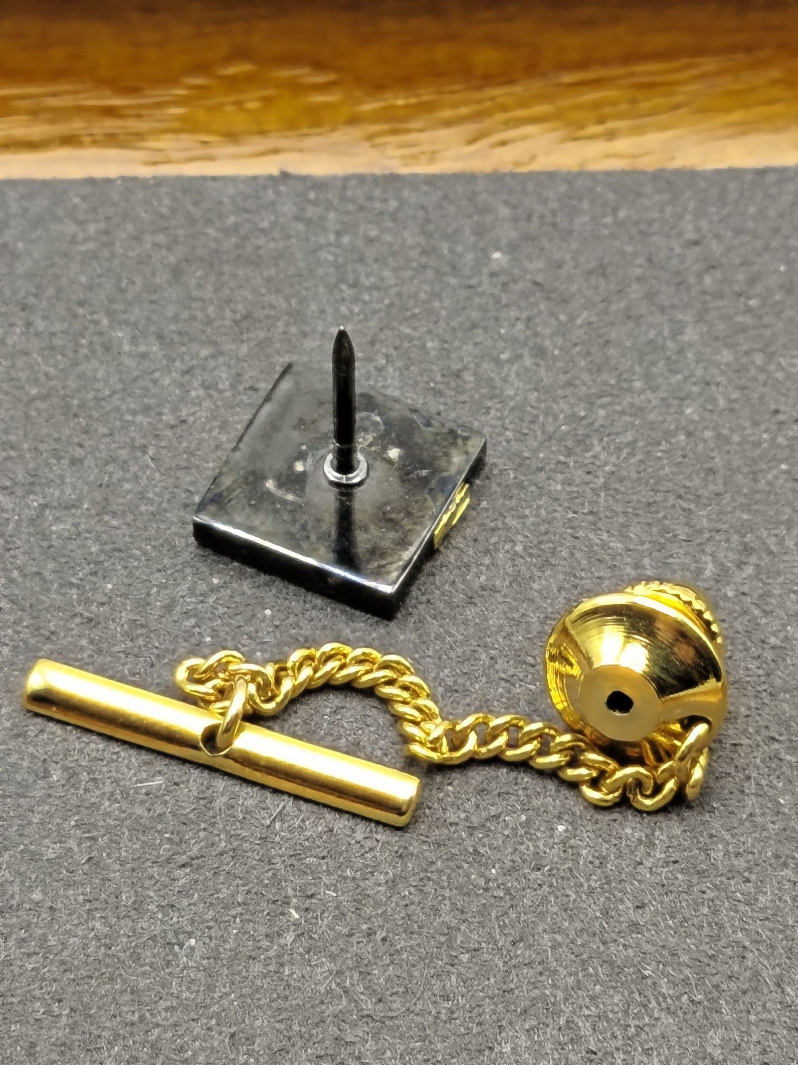 Christian Dior Black & Gold tie pin image 7