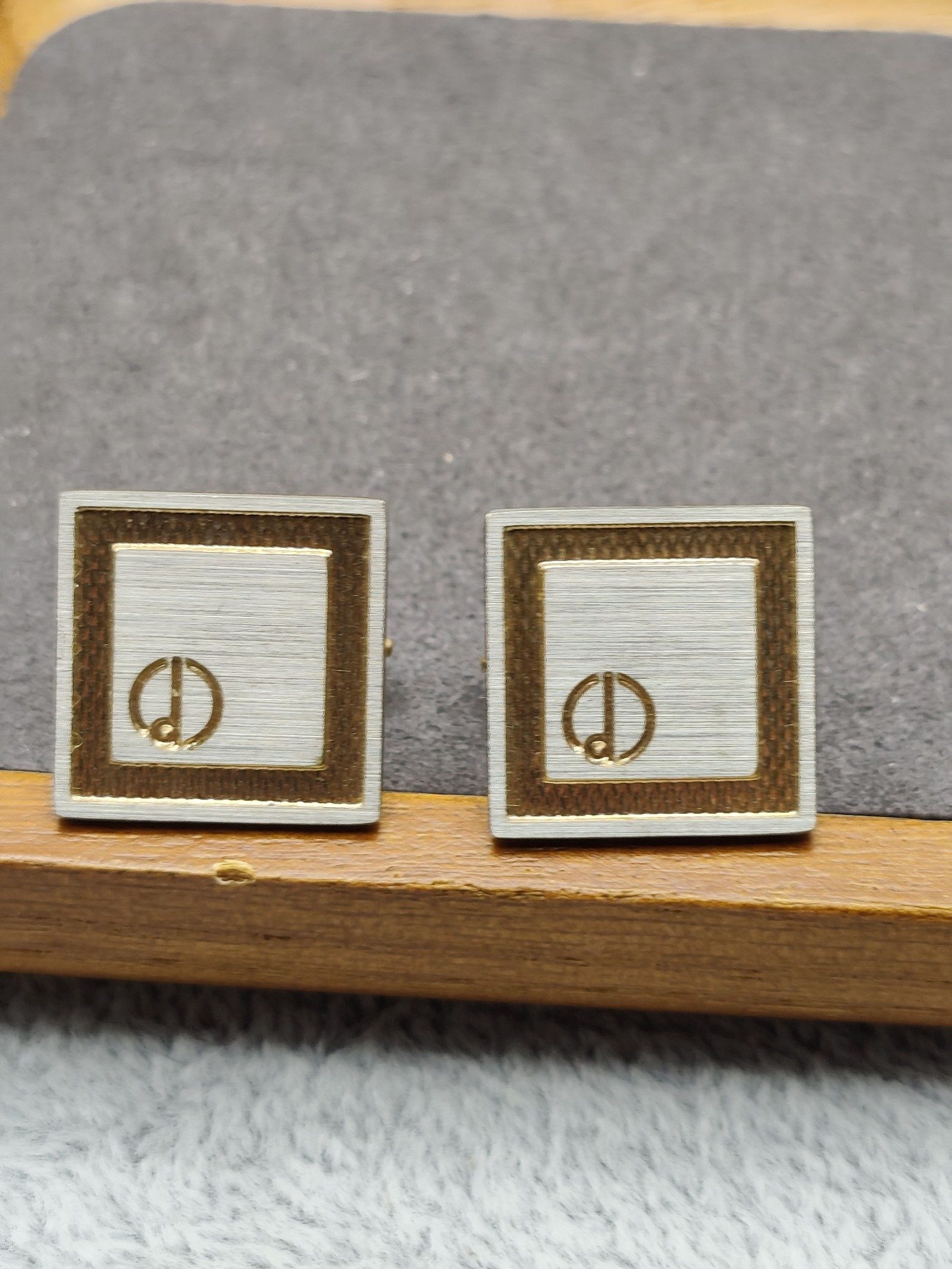 Dunhill Gold & Silver Cufflinks & Tie Clip Set image 5