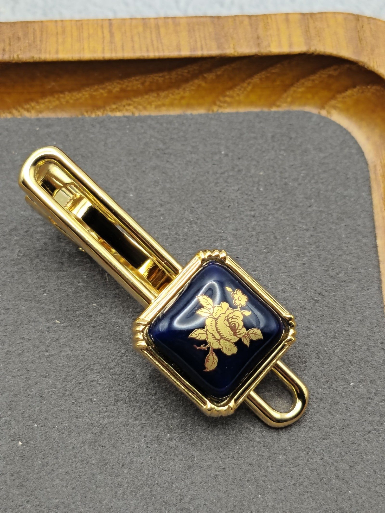 Limoges France Gold Tone Blue Rose Tie Clip image 4